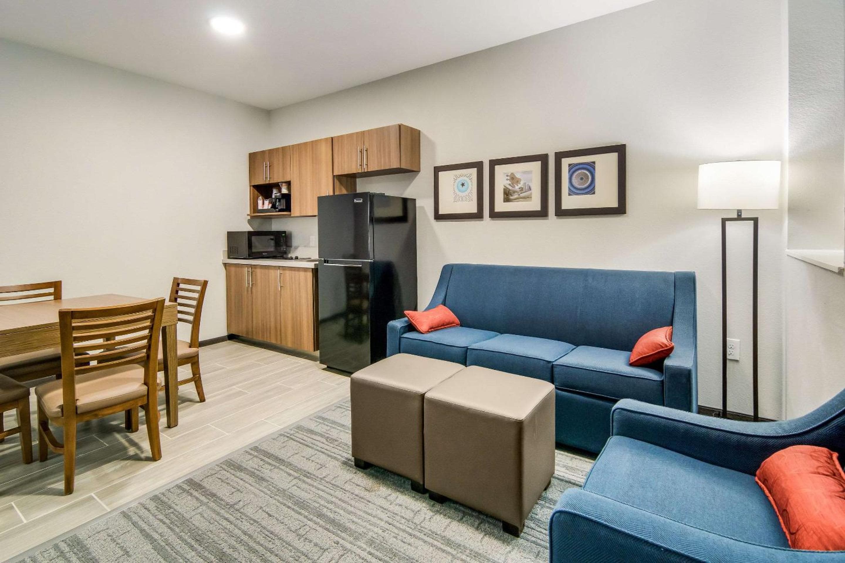 Comfort Suites DeSoto Dallas South