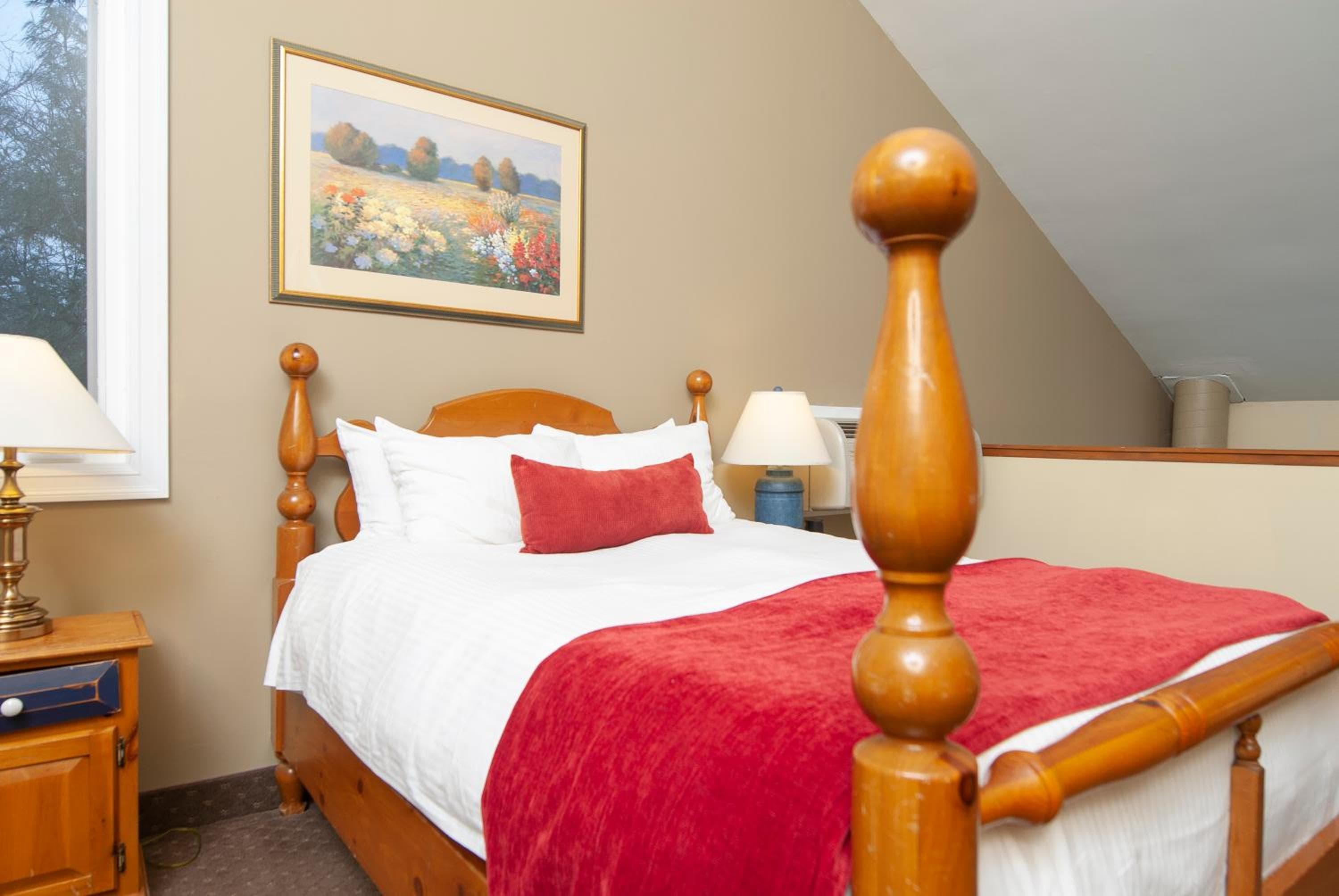 Rocky Crest Golf Resort
