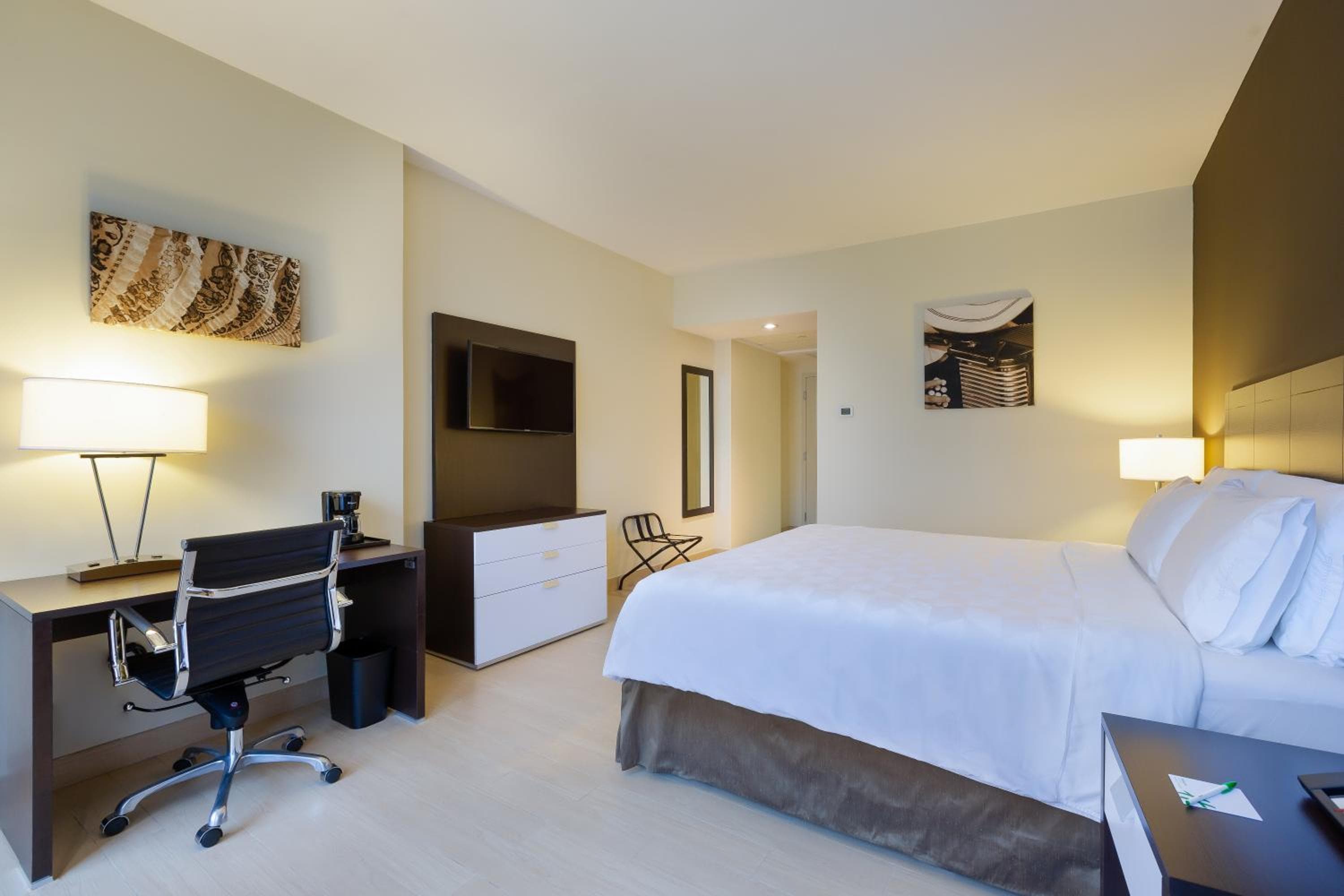 Holiday Inn Panama Distrito Financiero by IHG