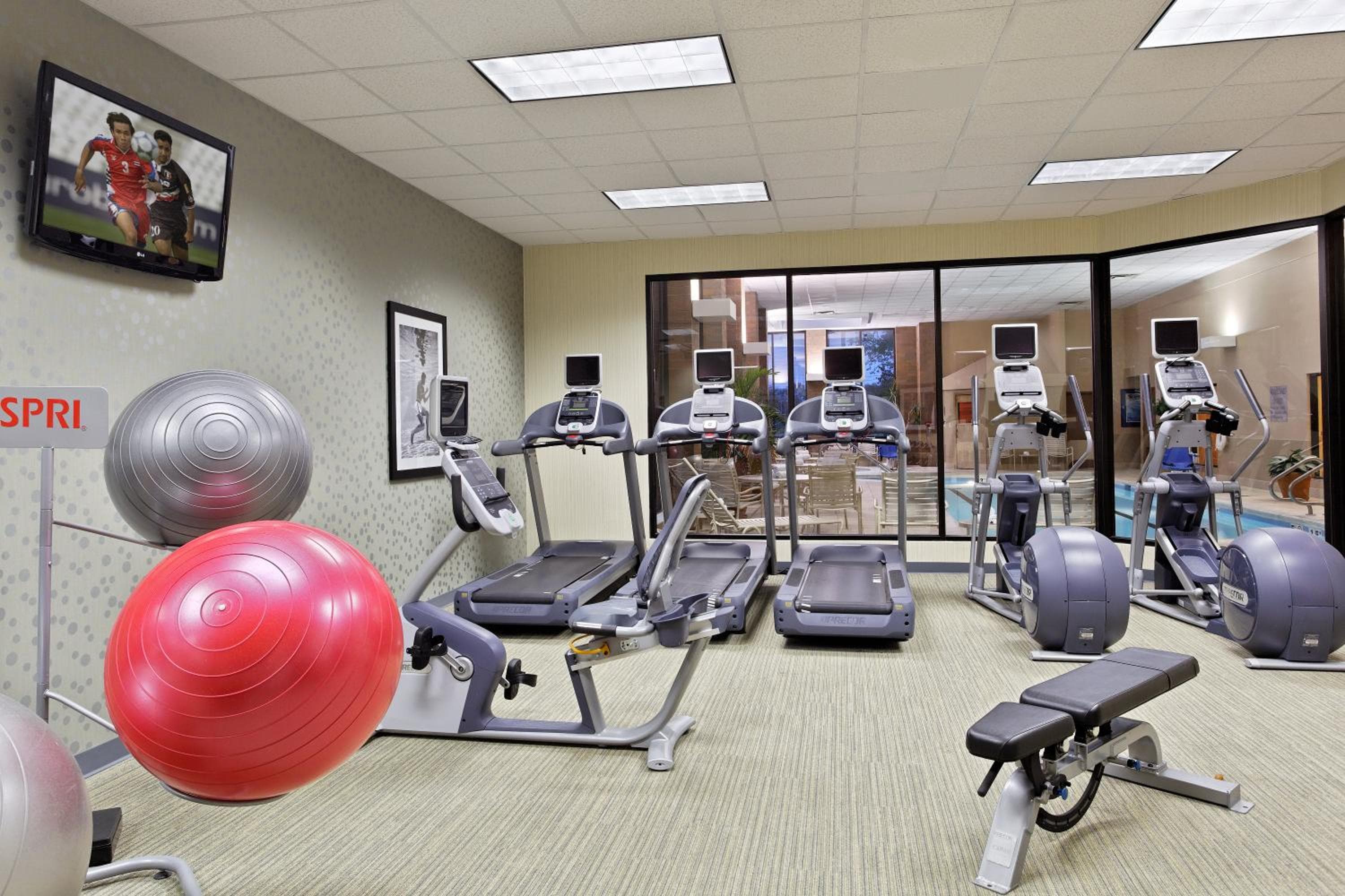 Holiday Inn Cincinnati Airport by IHG