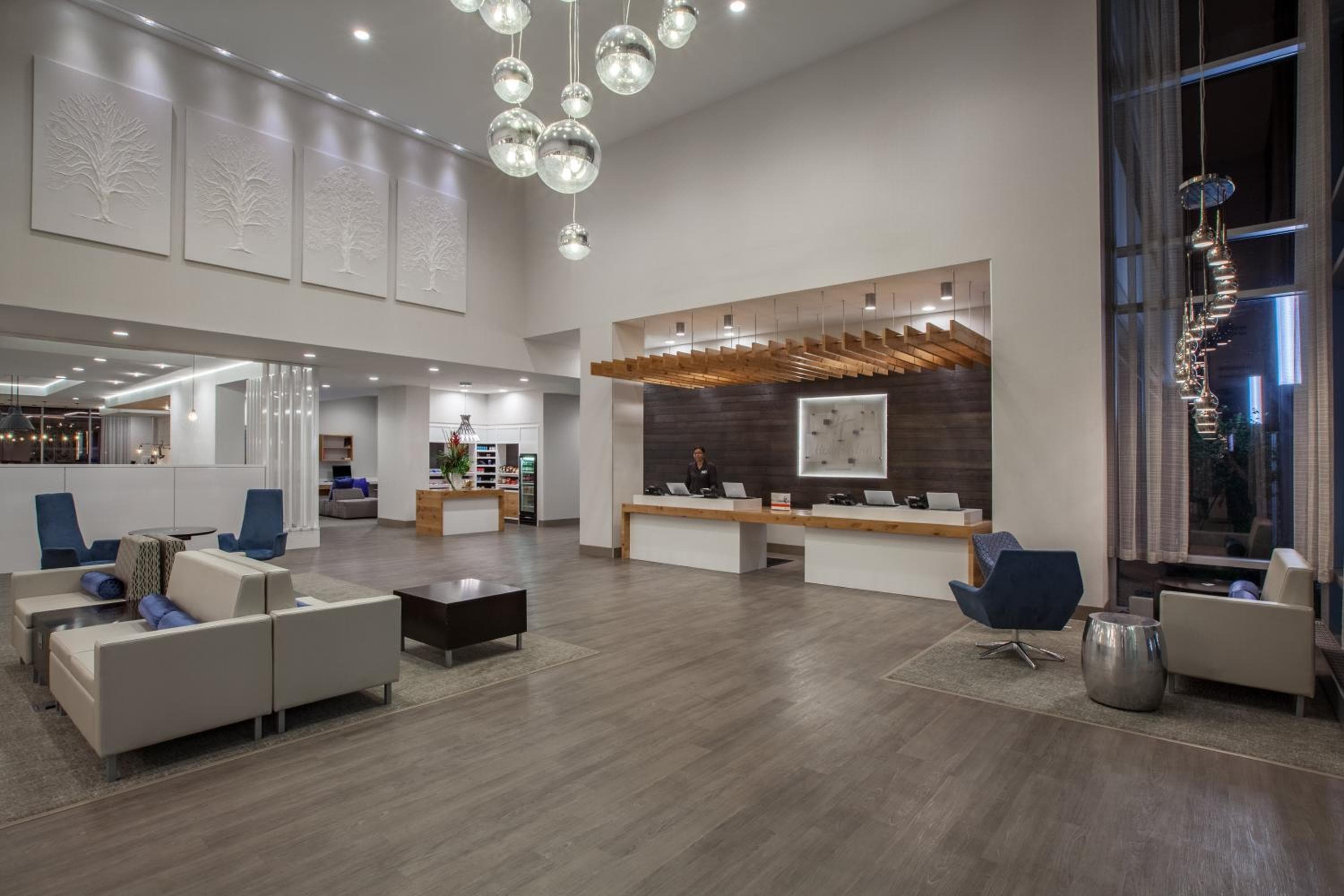Holiday Inn Cleveland Clinic by IHG