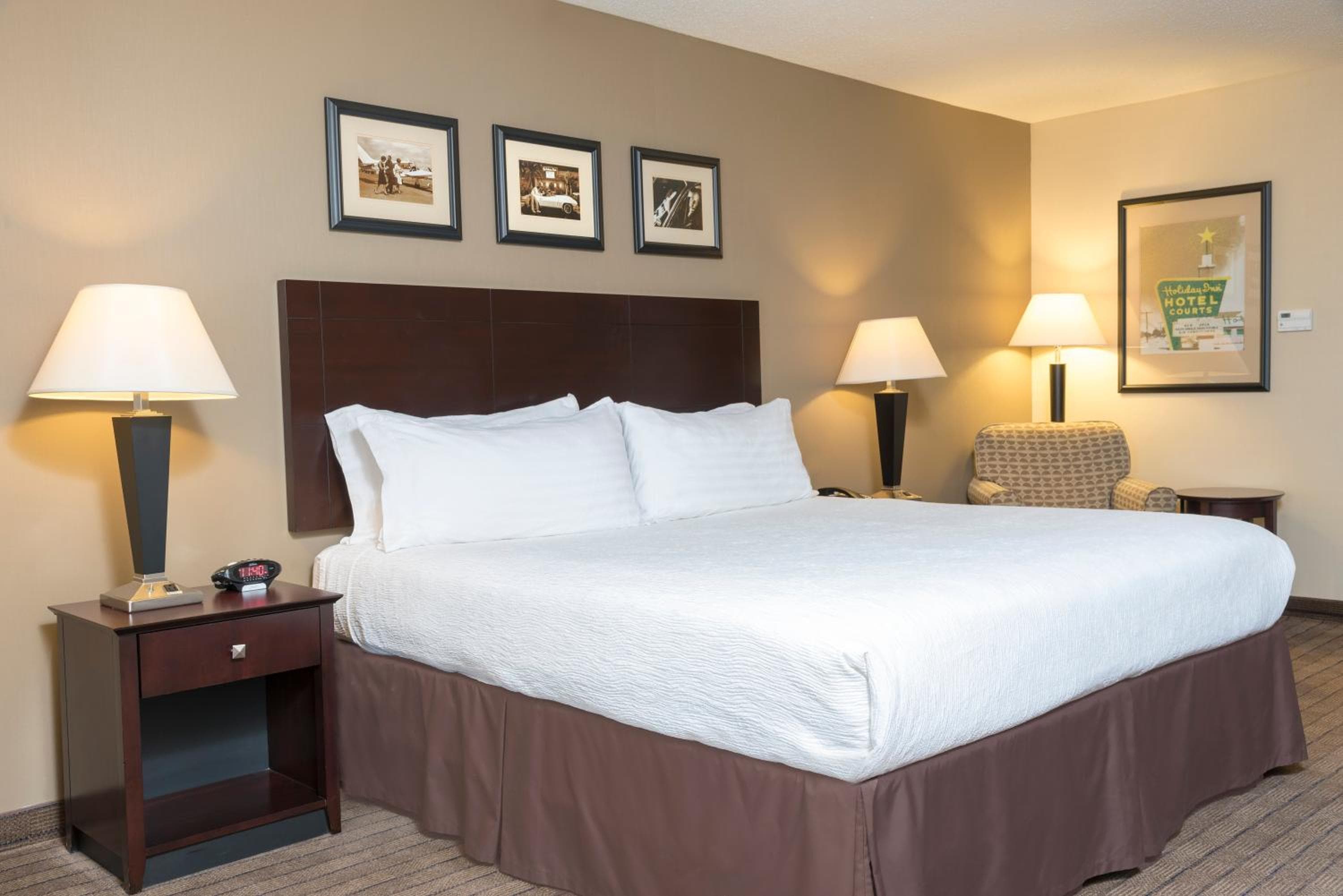 Holiday Inn Aurora North - Naperville by IHG