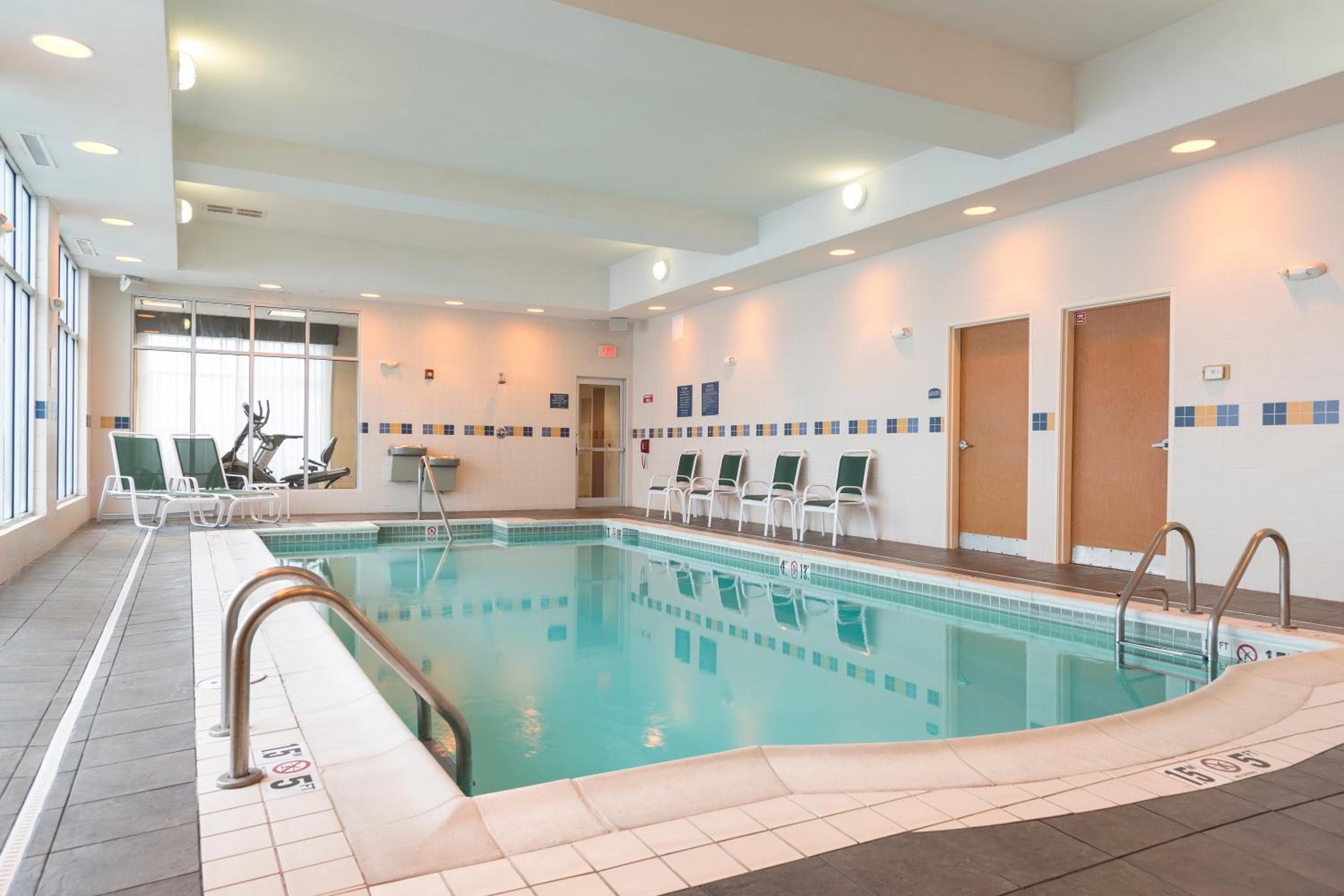 Holiday Inn Aurora North - Naperville by IHG