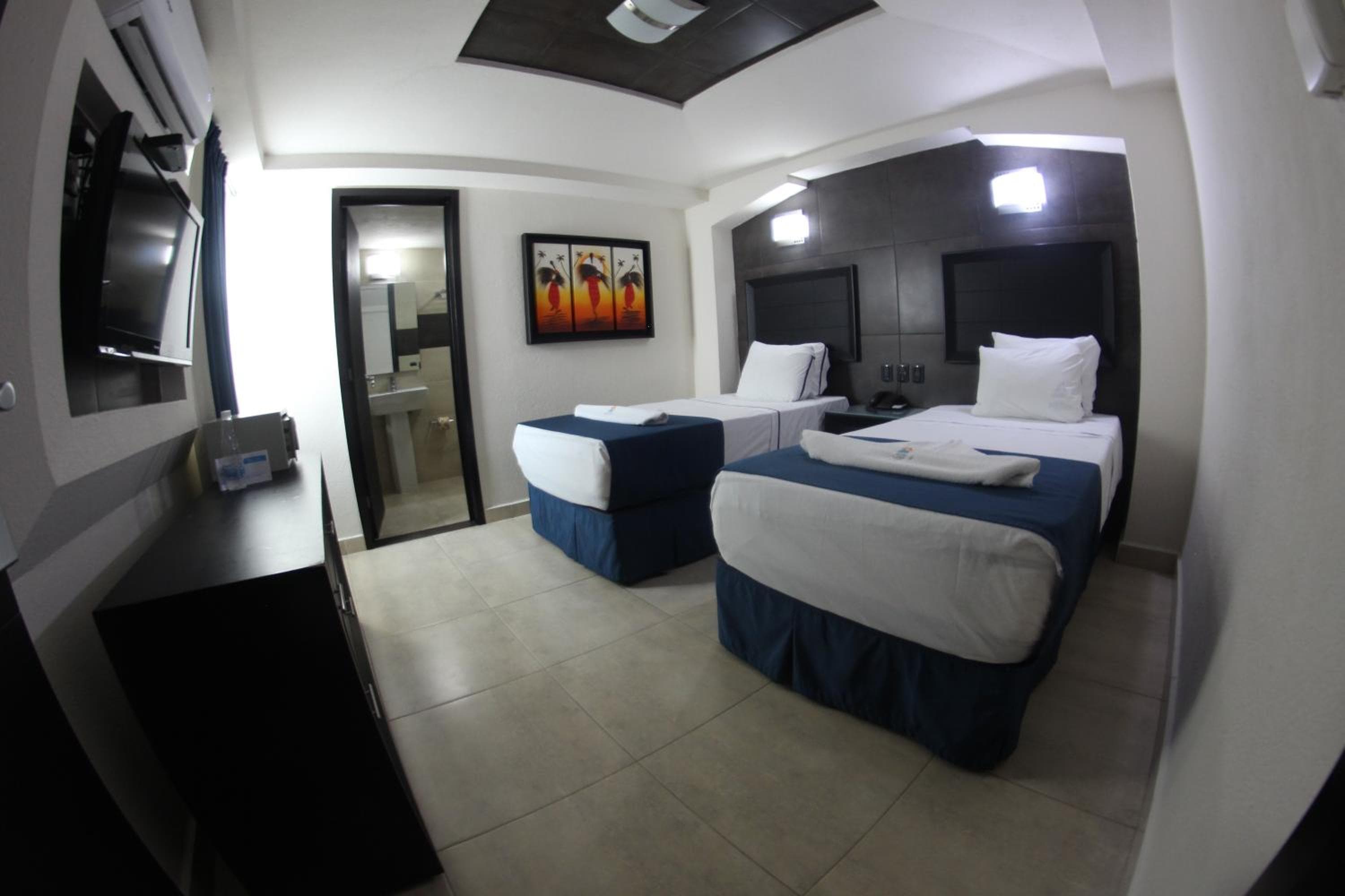 Hotel Portonovo Plaza Malecon