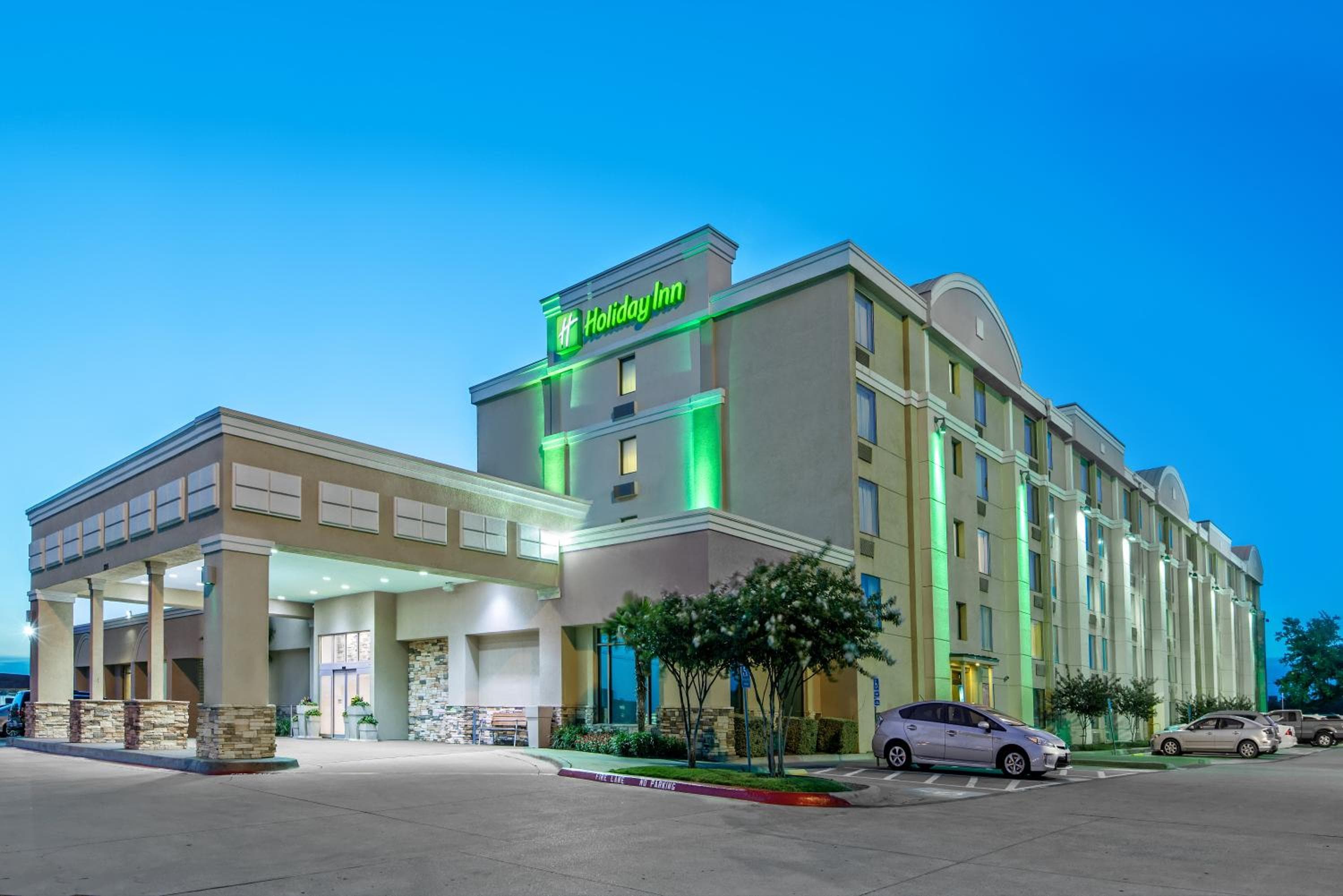 Kozy Hotel Dallas DFW Airport Area West
