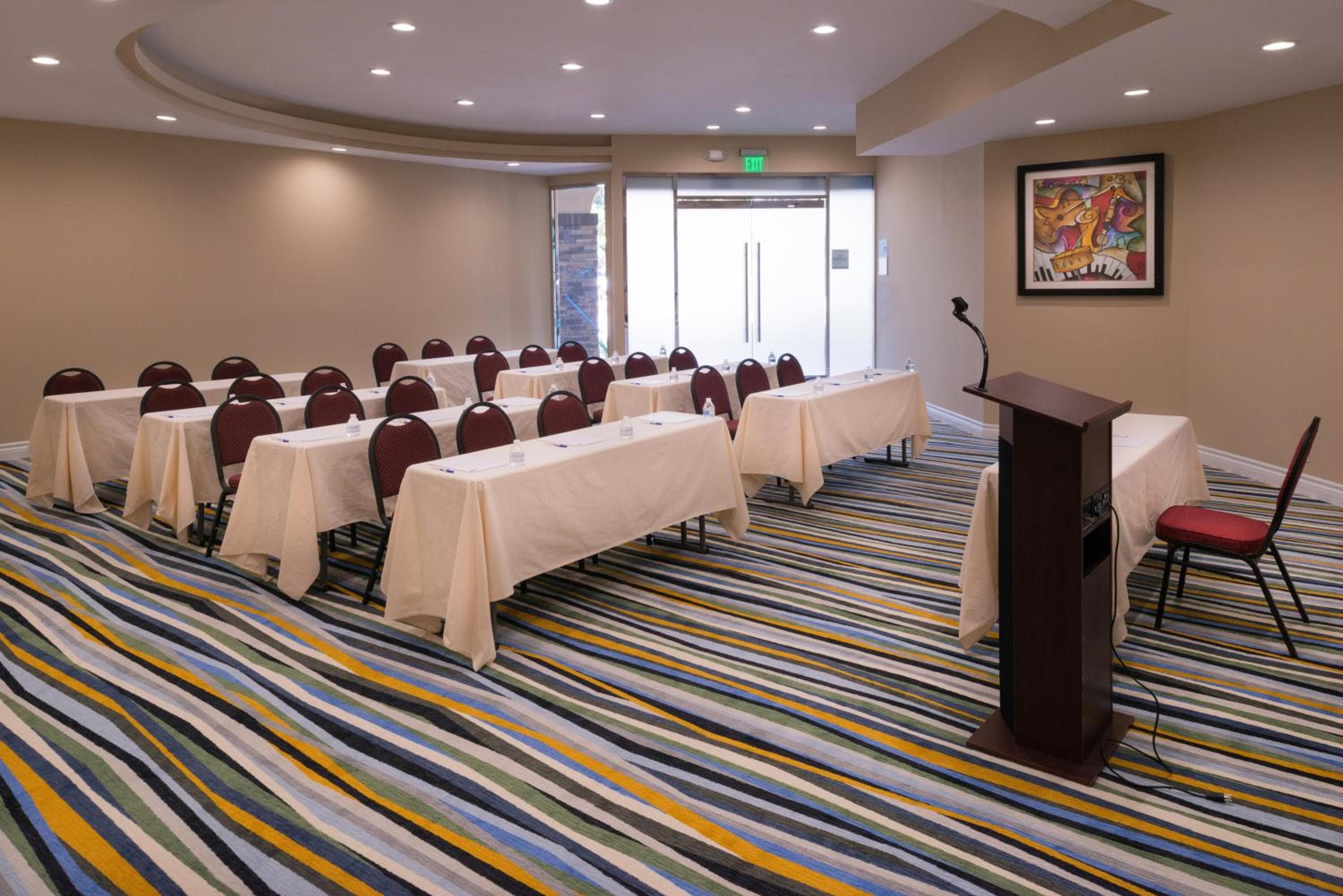 Holiday Inn Express & Suites Pasadena - Los Angeles by IHG