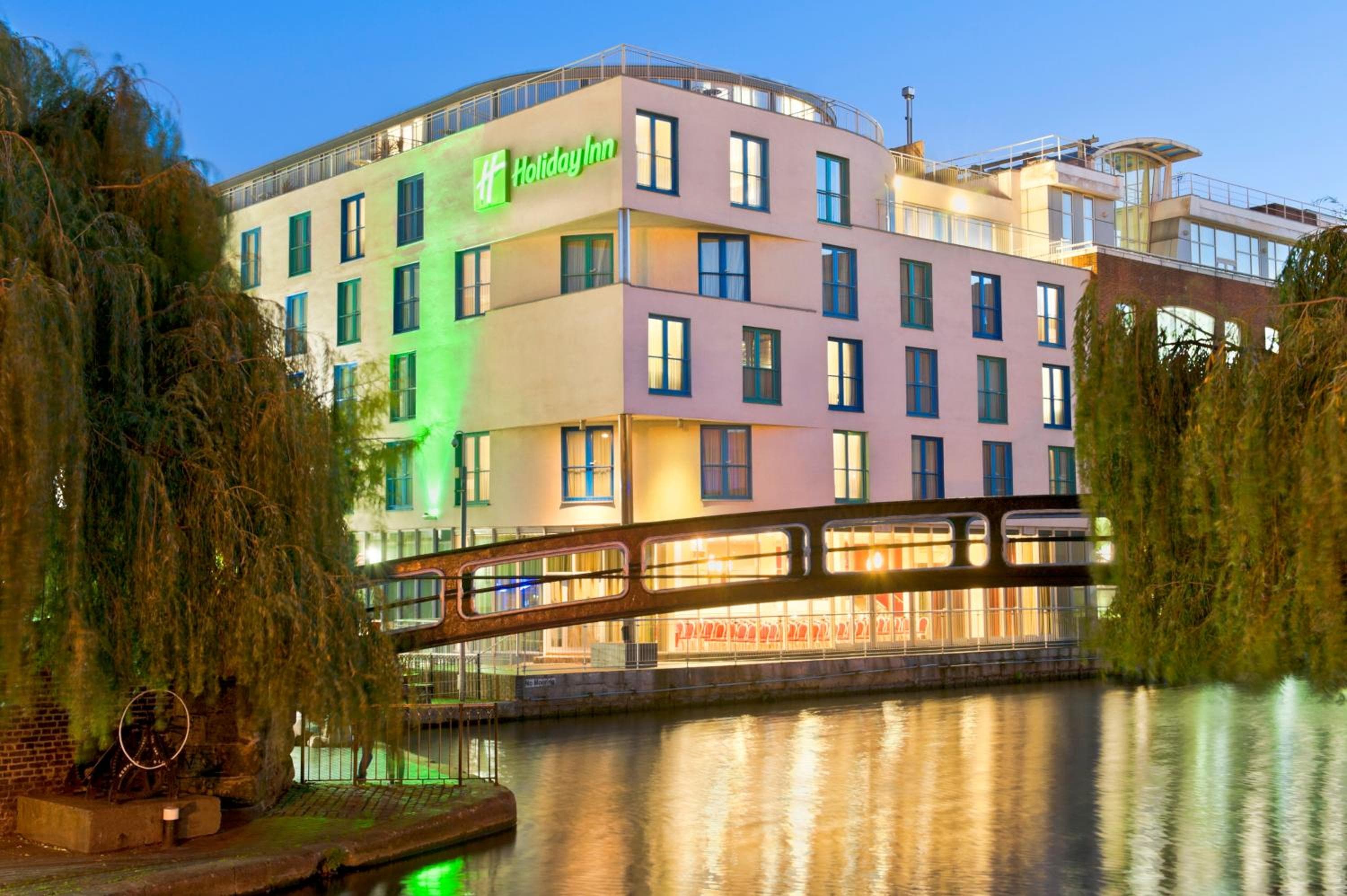 Holiday Inn London Camden Lock by IHG