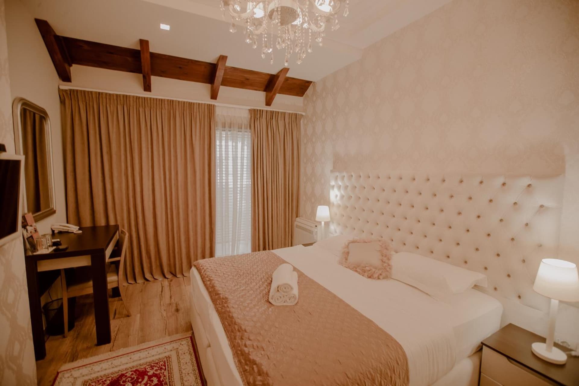 Green House Hotel & Restaurant