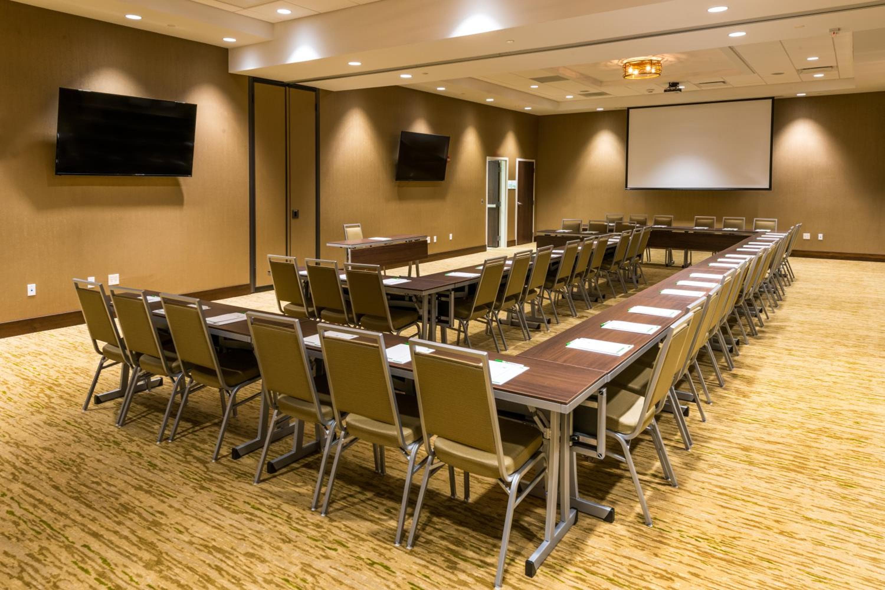 Holiday Inn Lexington - Hamburg by IHG