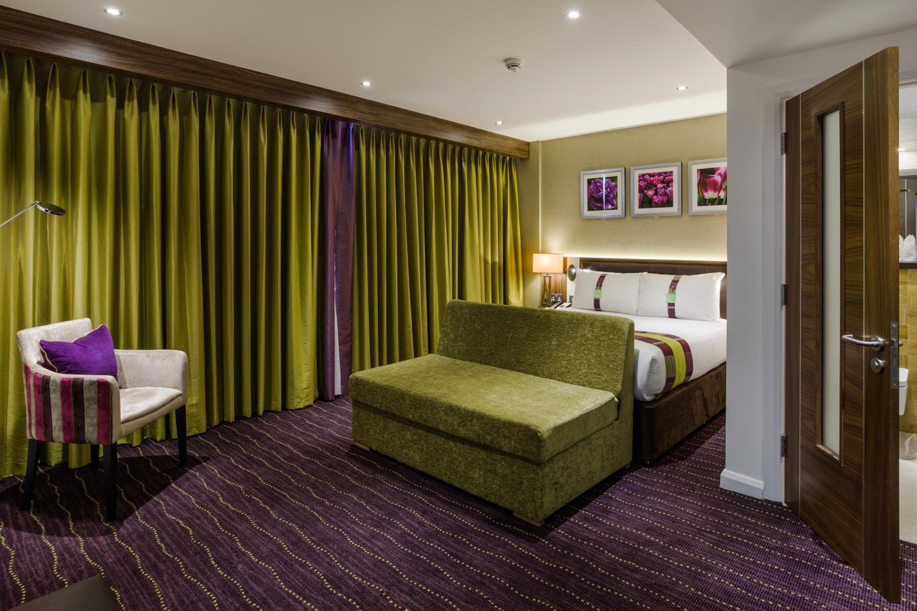 Holiday Inn London Watford Junction by IHG