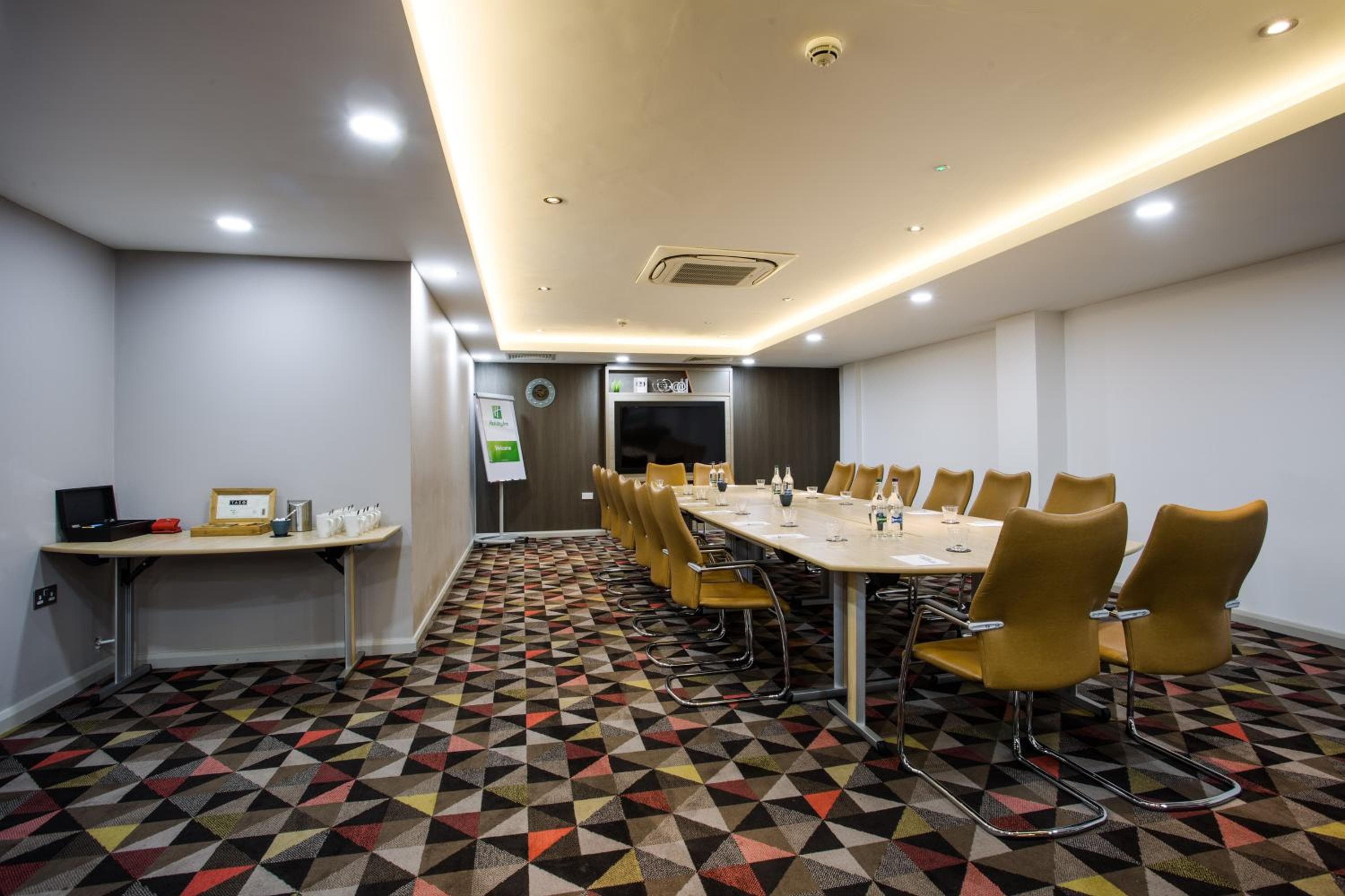 Holiday Inn London Watford Junction by IHG