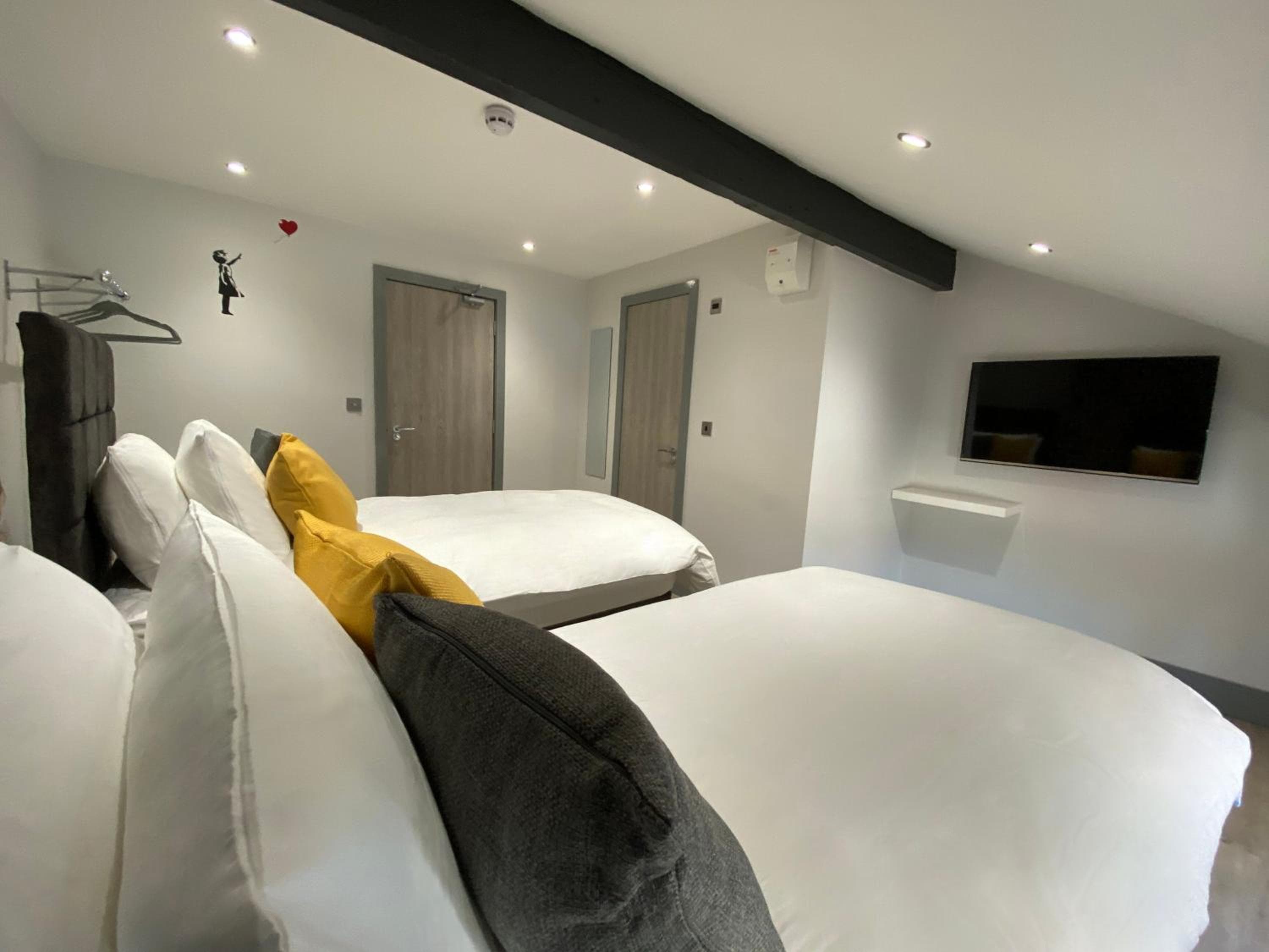 6Adelphi