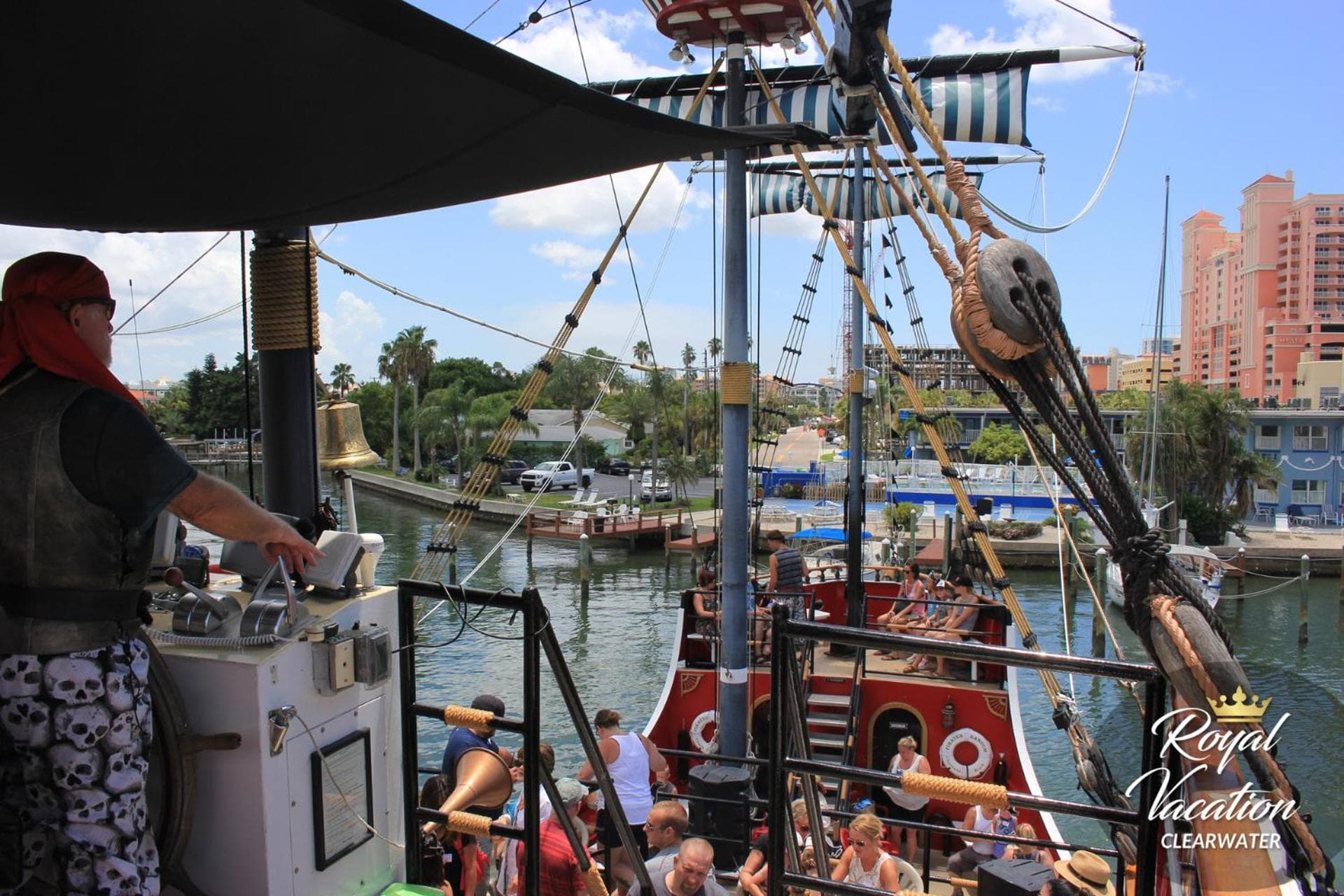 Royal Marina at Avalon Clearwater - Pool & Free Parking - 10 Min Drive to Clearwater Beach