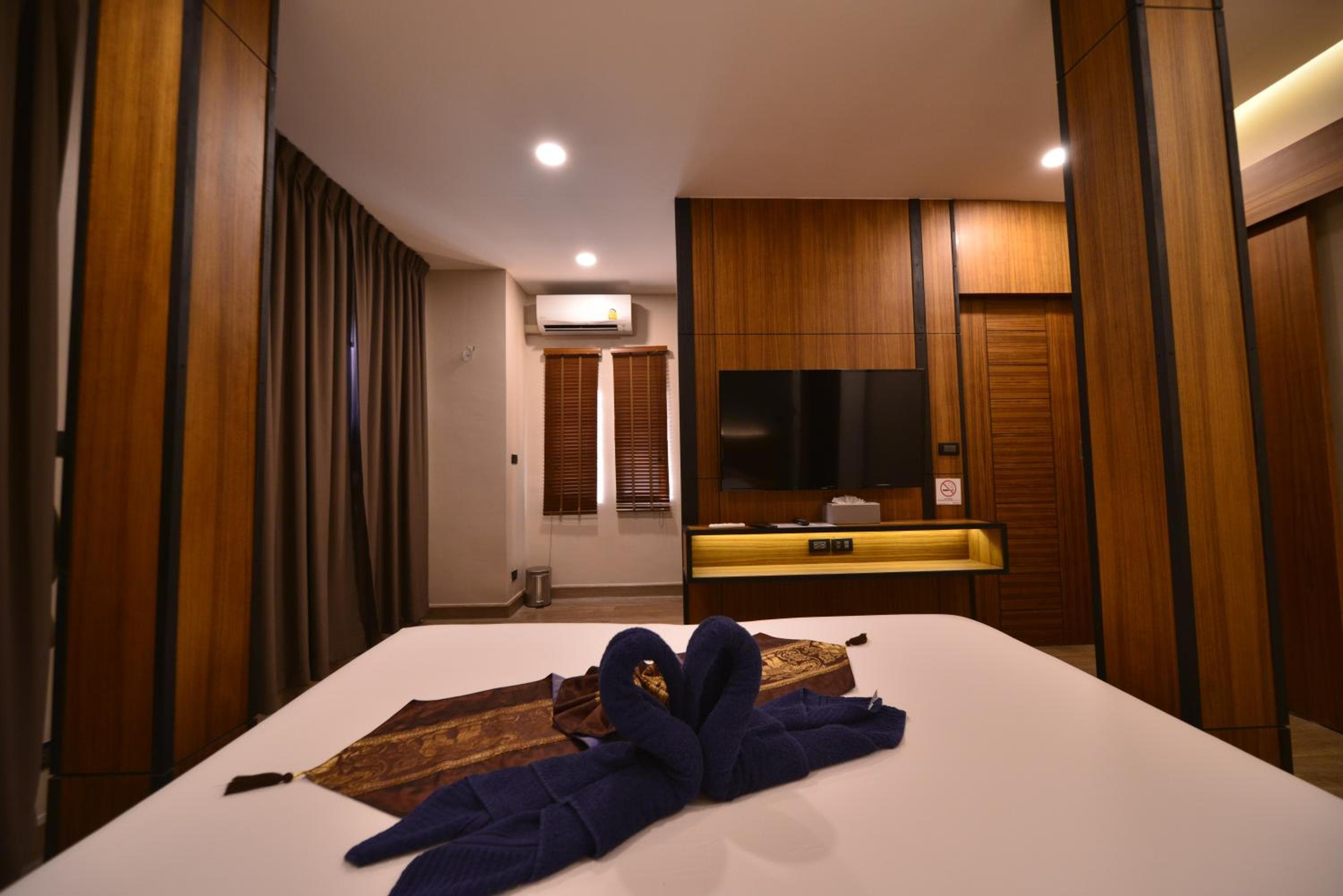 Sureena Hotel