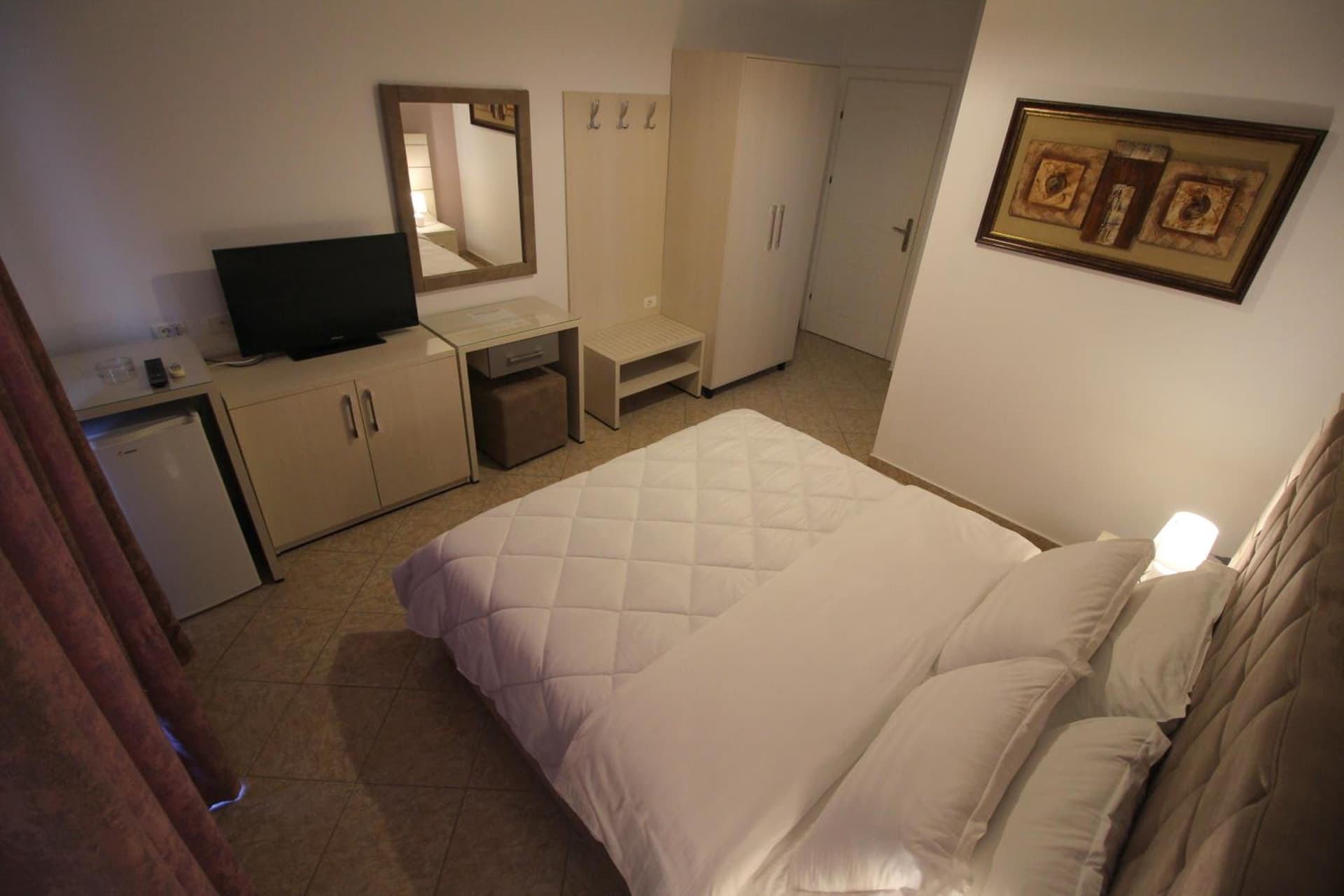 Julia Hotel