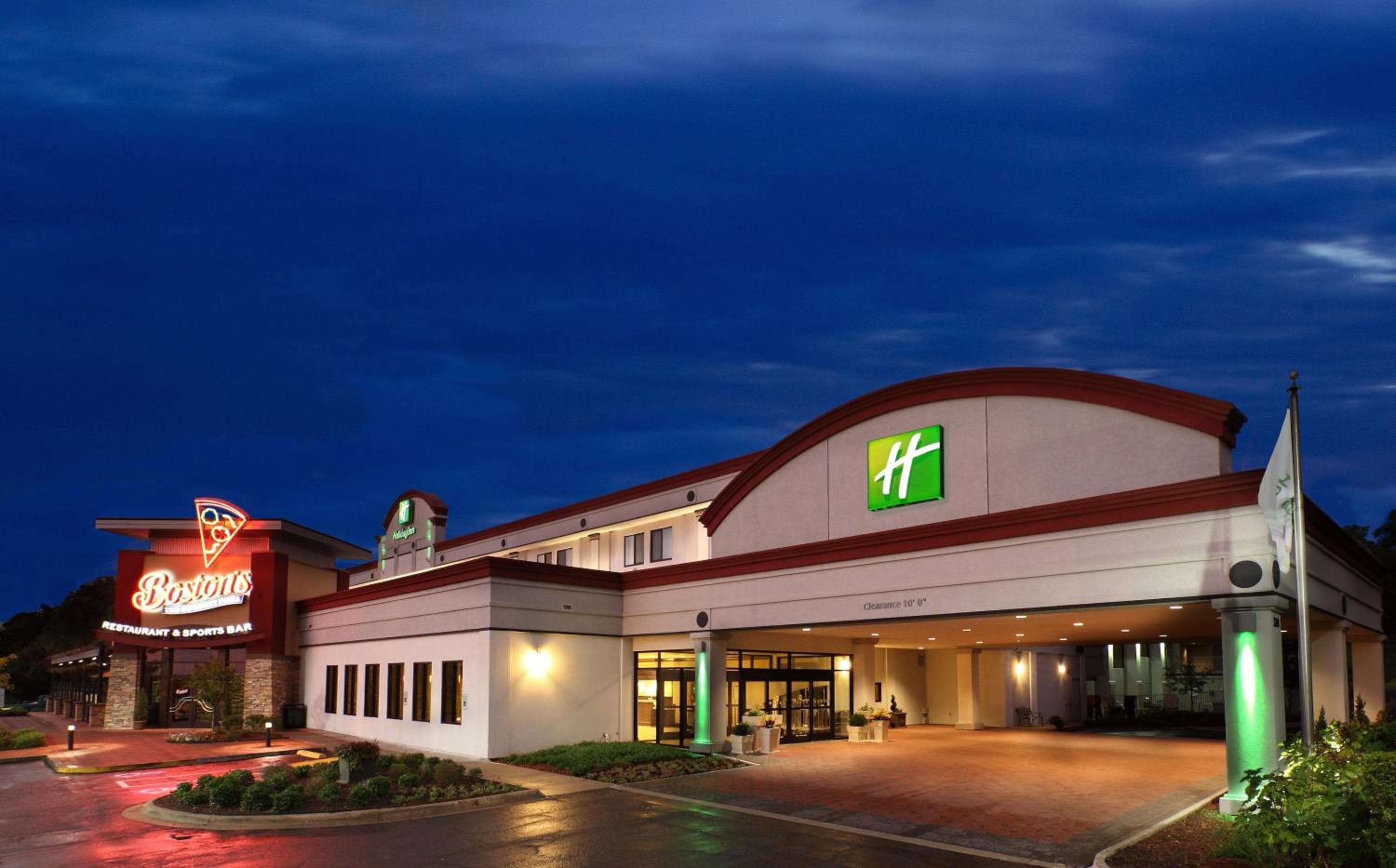 Wyndham Grand Executive Center Little Rock Airport