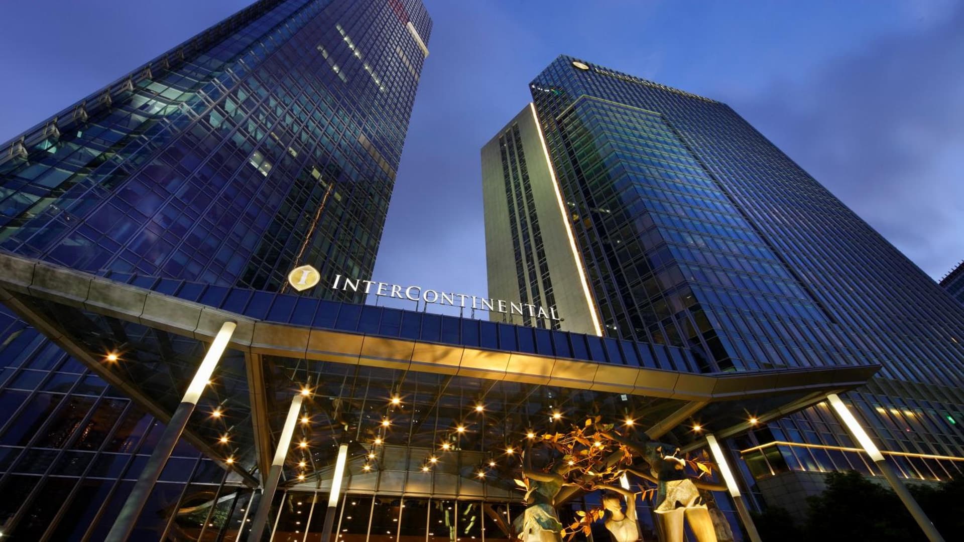 InterContinental Shanghai Jing' An by IHG