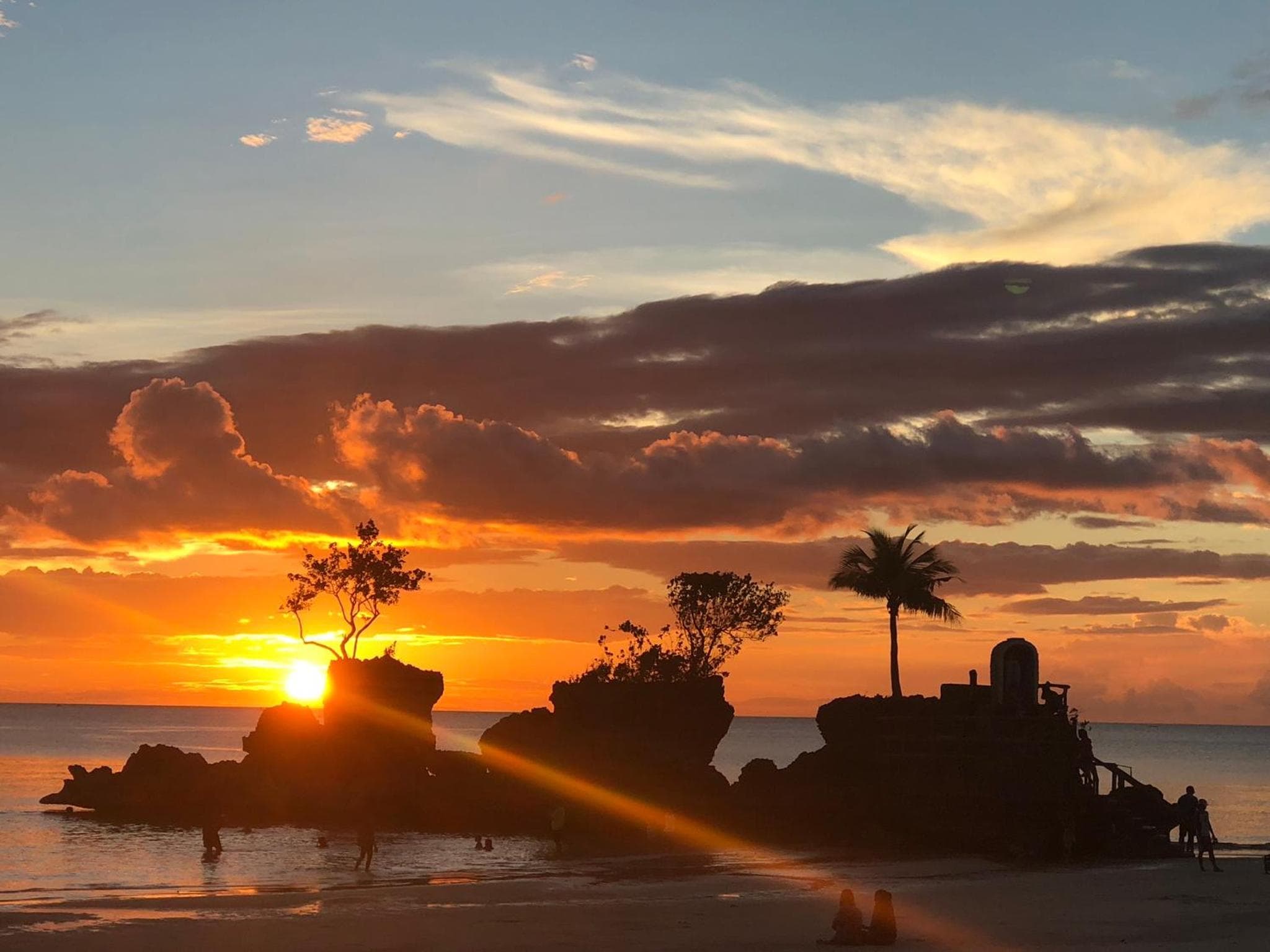 IL Mare Sakura Resort Boracay