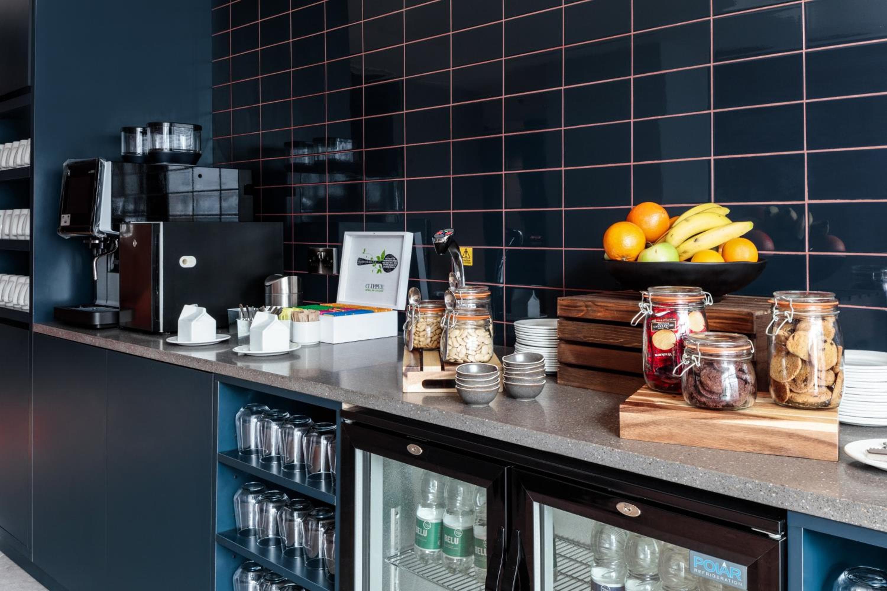 Holiday Inn London Heathrow - Bath Road by IHG