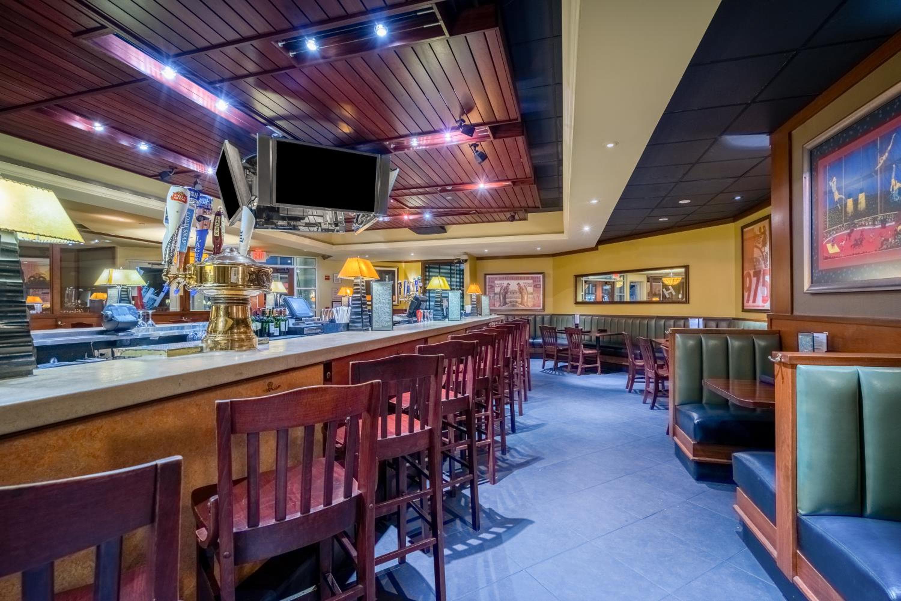 Crowne Plaza Dulles Airport by IHG