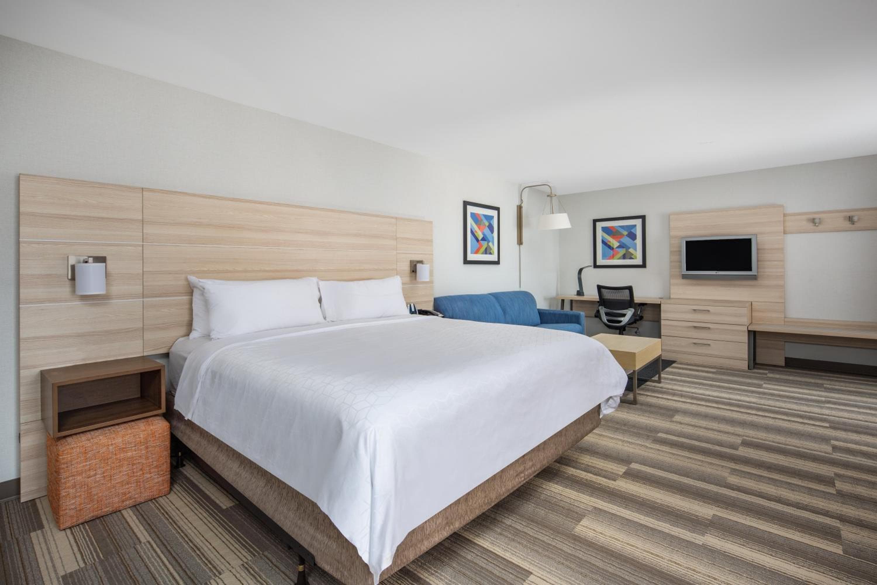 Holiday Inn Express Ontario by IHG