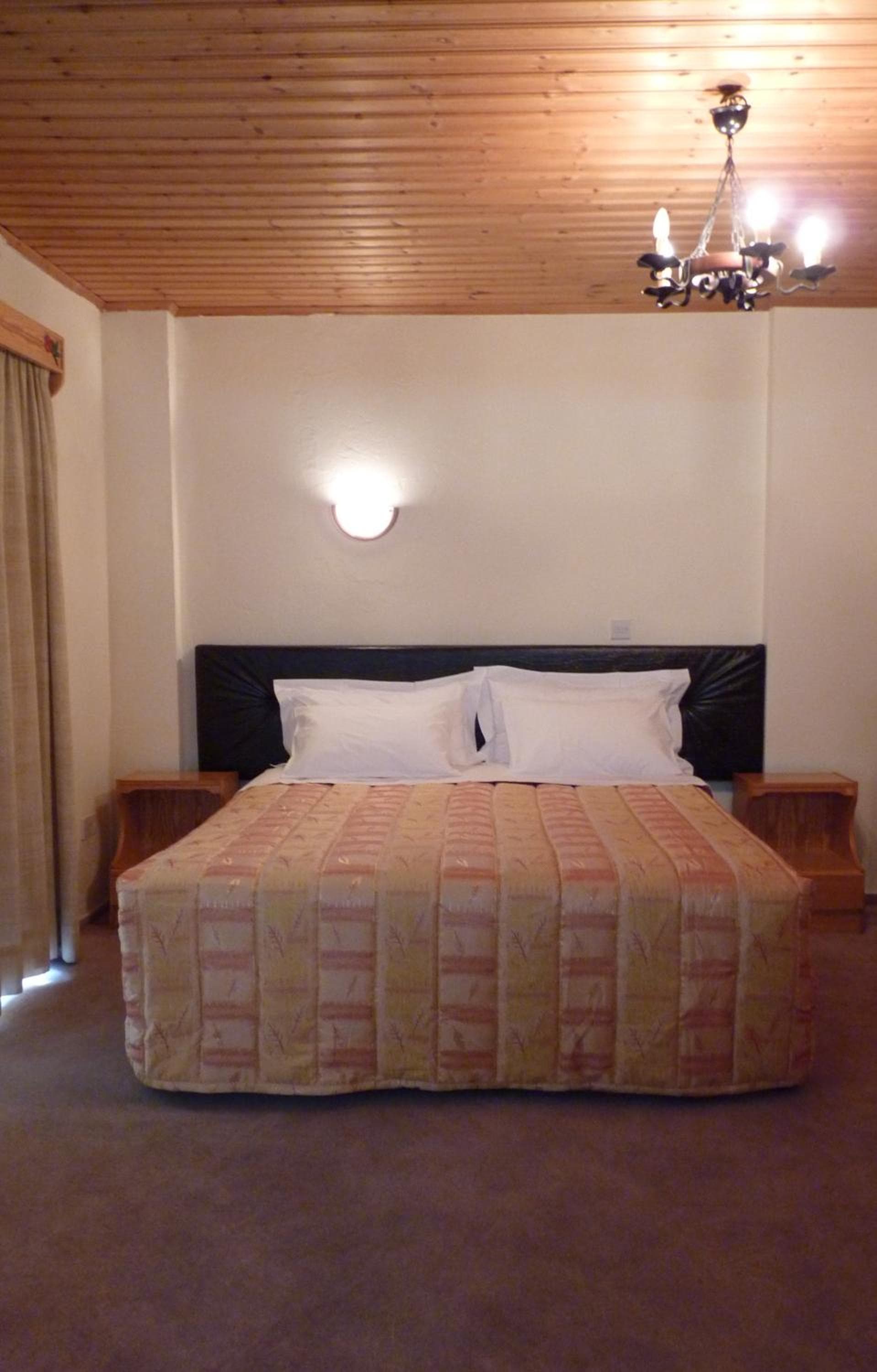 Mountain Rose Hotel & Restaurant