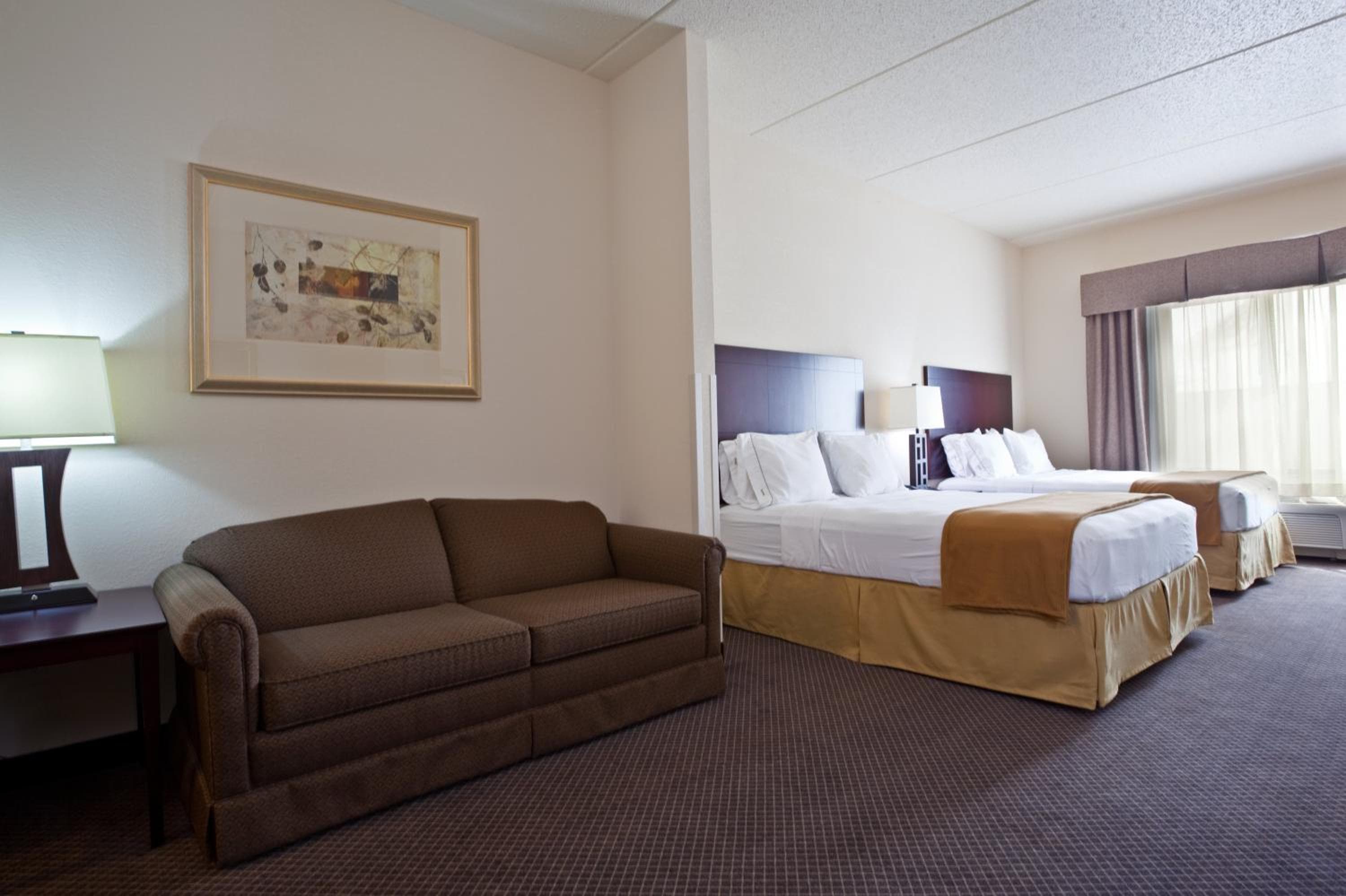 Holiday Inn Express & Suites Chicago West-O'Hare Arpt Area by IHG