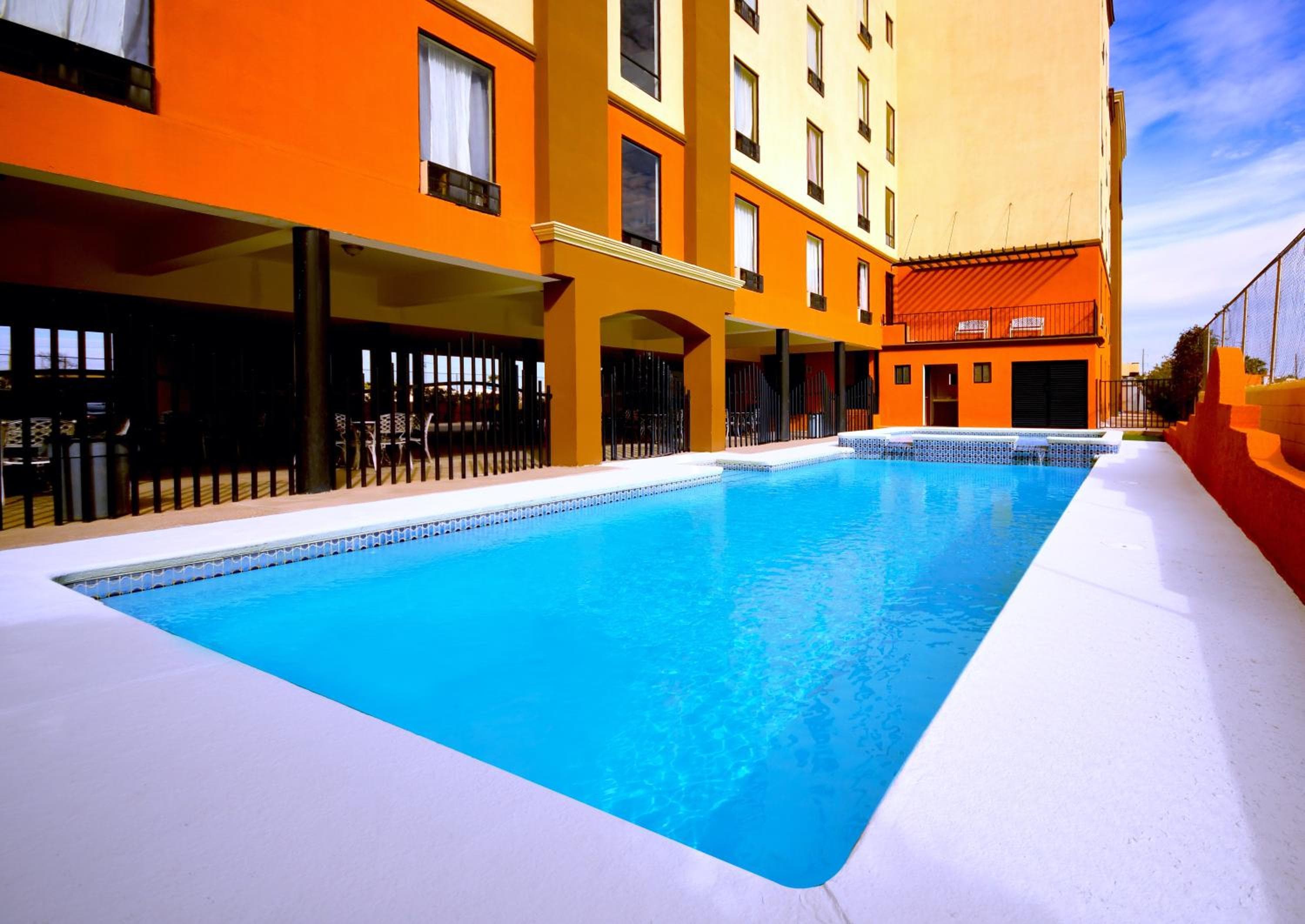 Hotel Consulado Inn