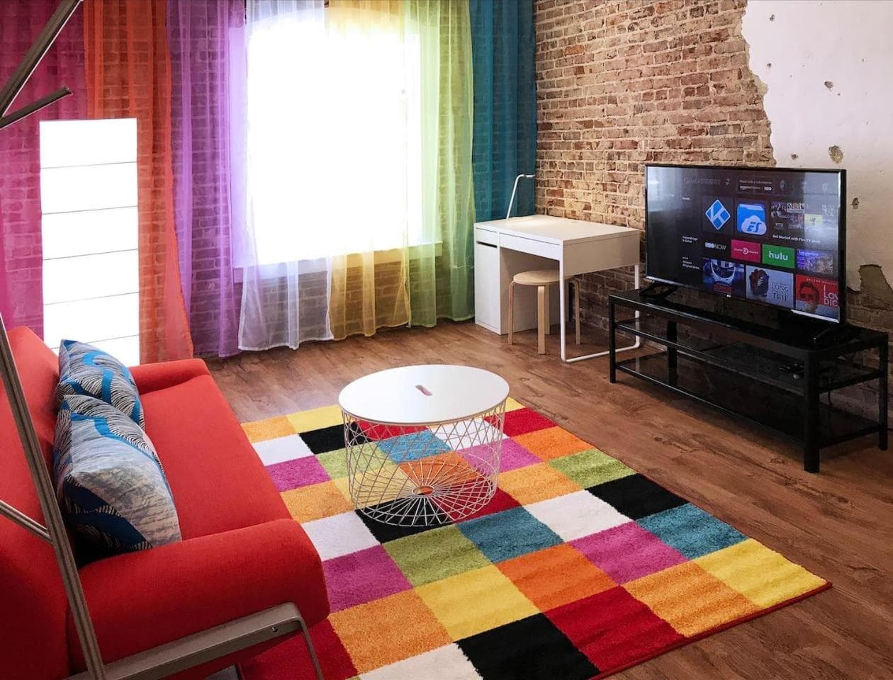 Downtown Spectrum - Location - Comfort - Style