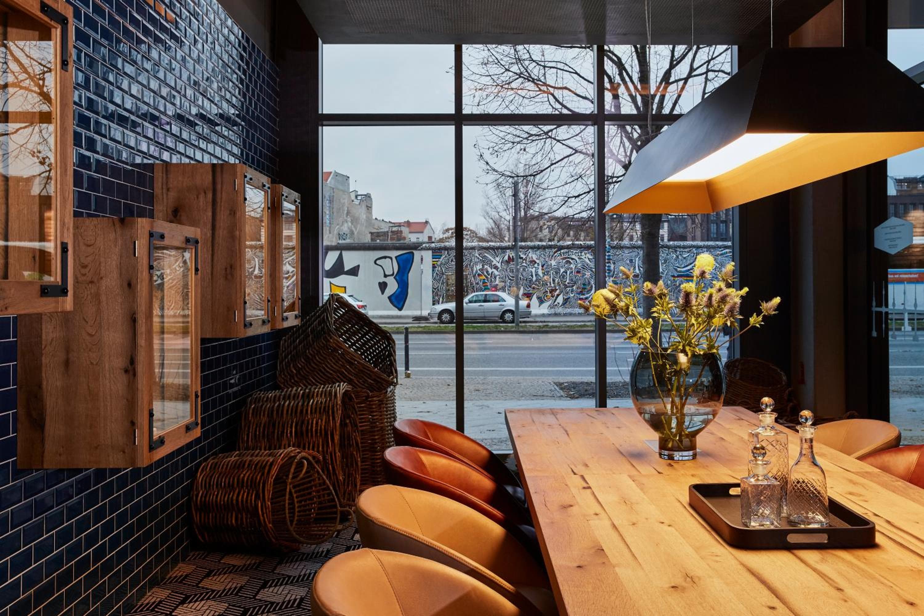 Hotel Indigo Berlin - East Side Gallery by IHG