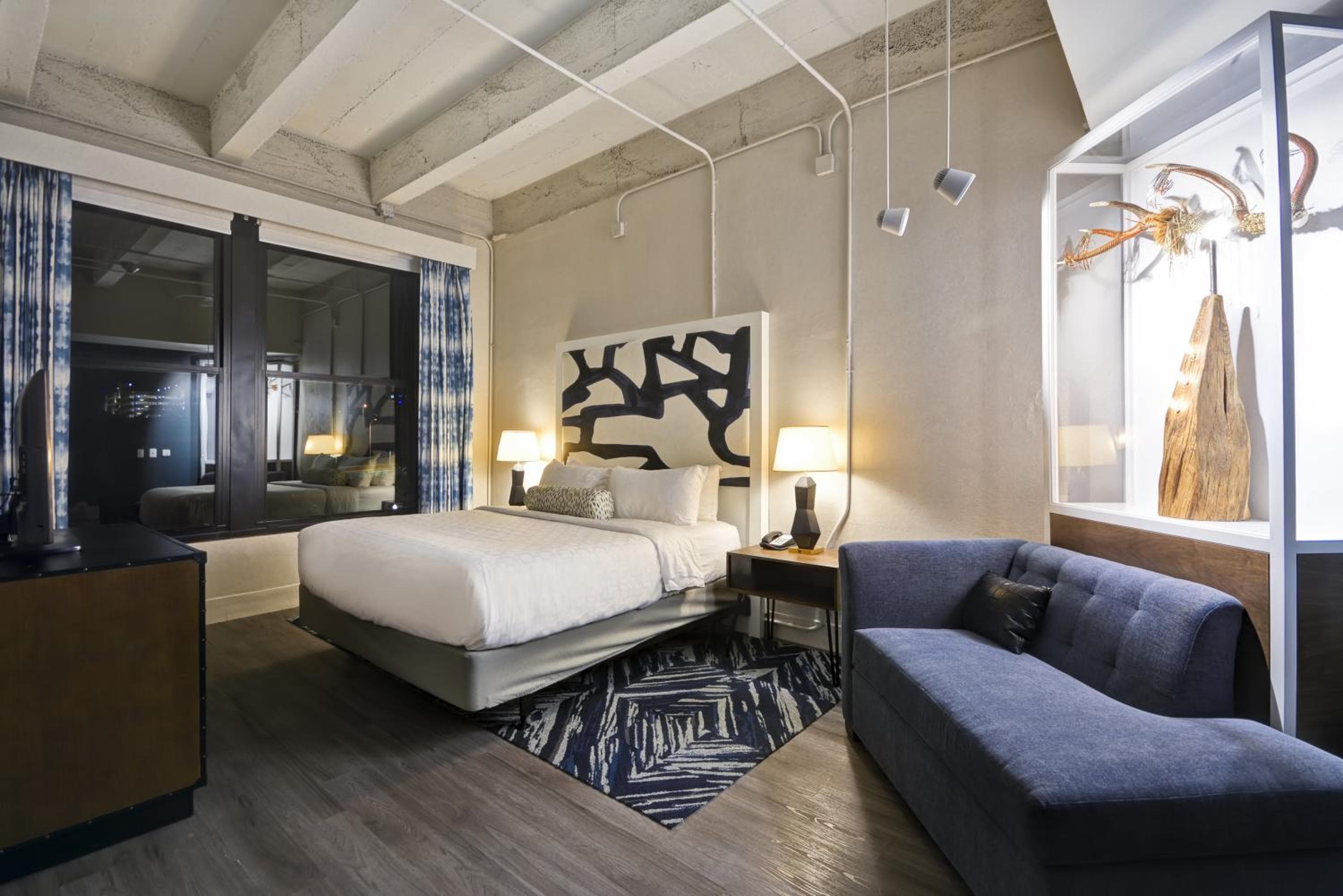 Hotel Indigo Kansas City - The Crossroads by IHG