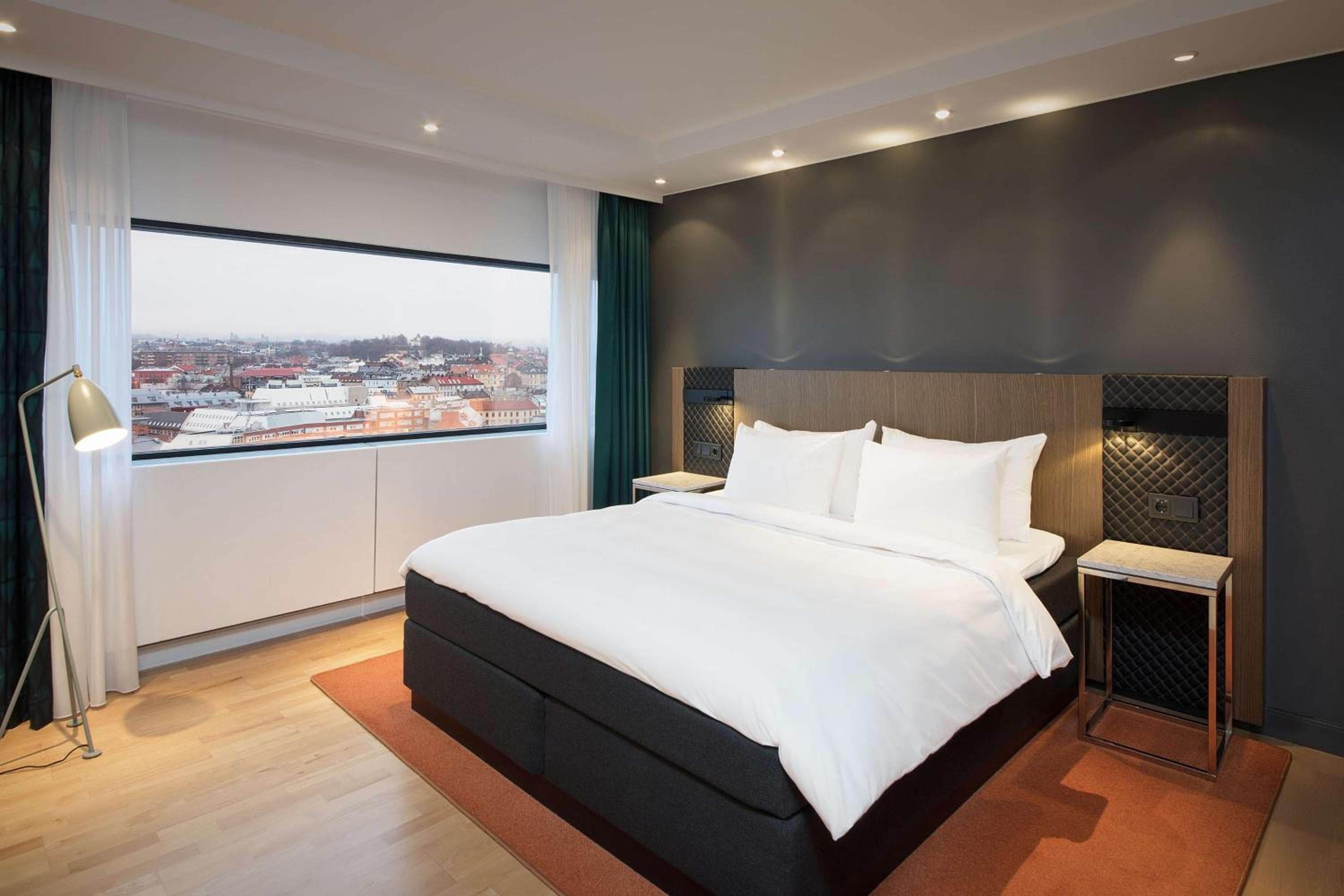 Radisson Blu Scandinavia Hotel, Oslo
