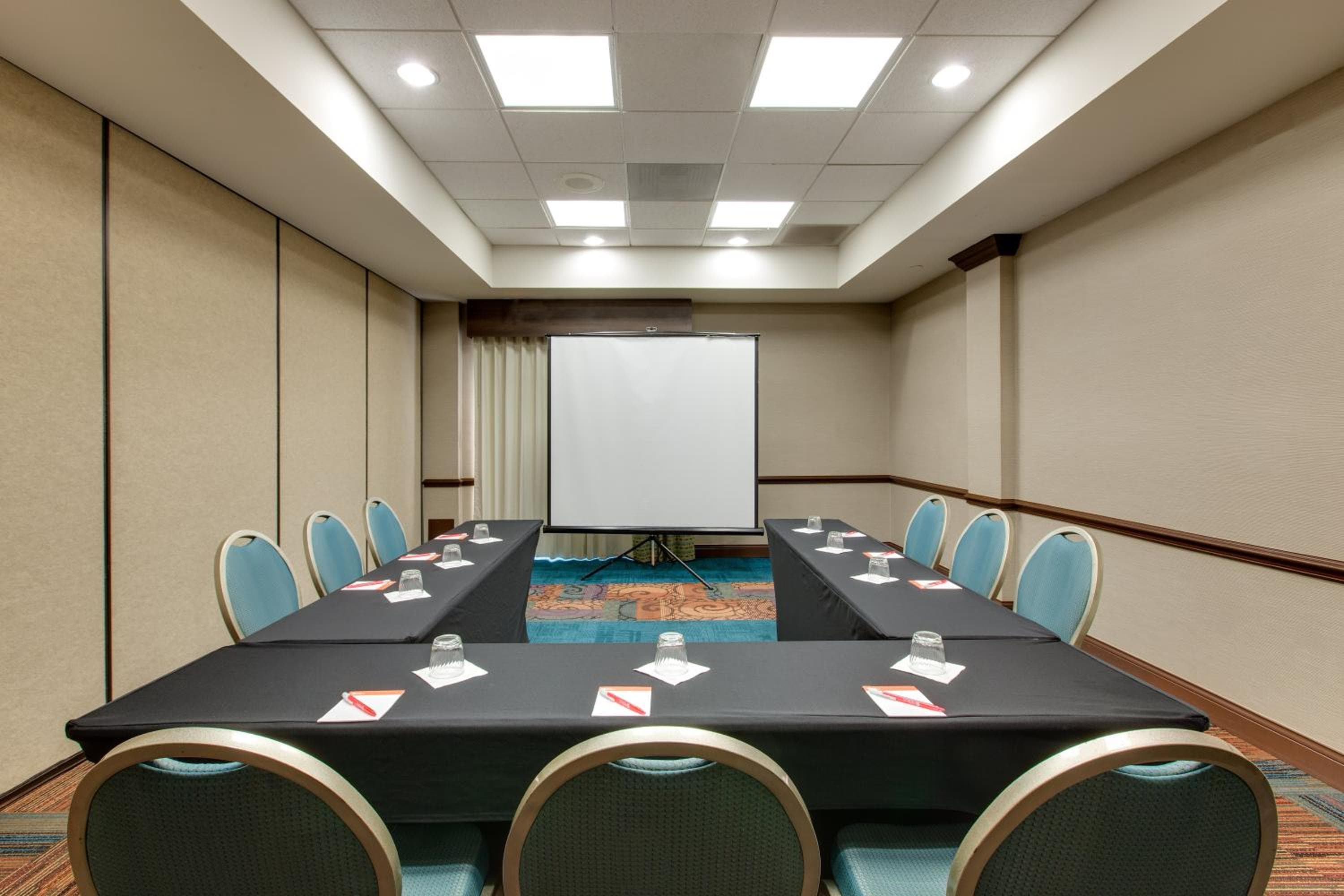 Hotel Indigo Chicago - Vernon Hills by IHG