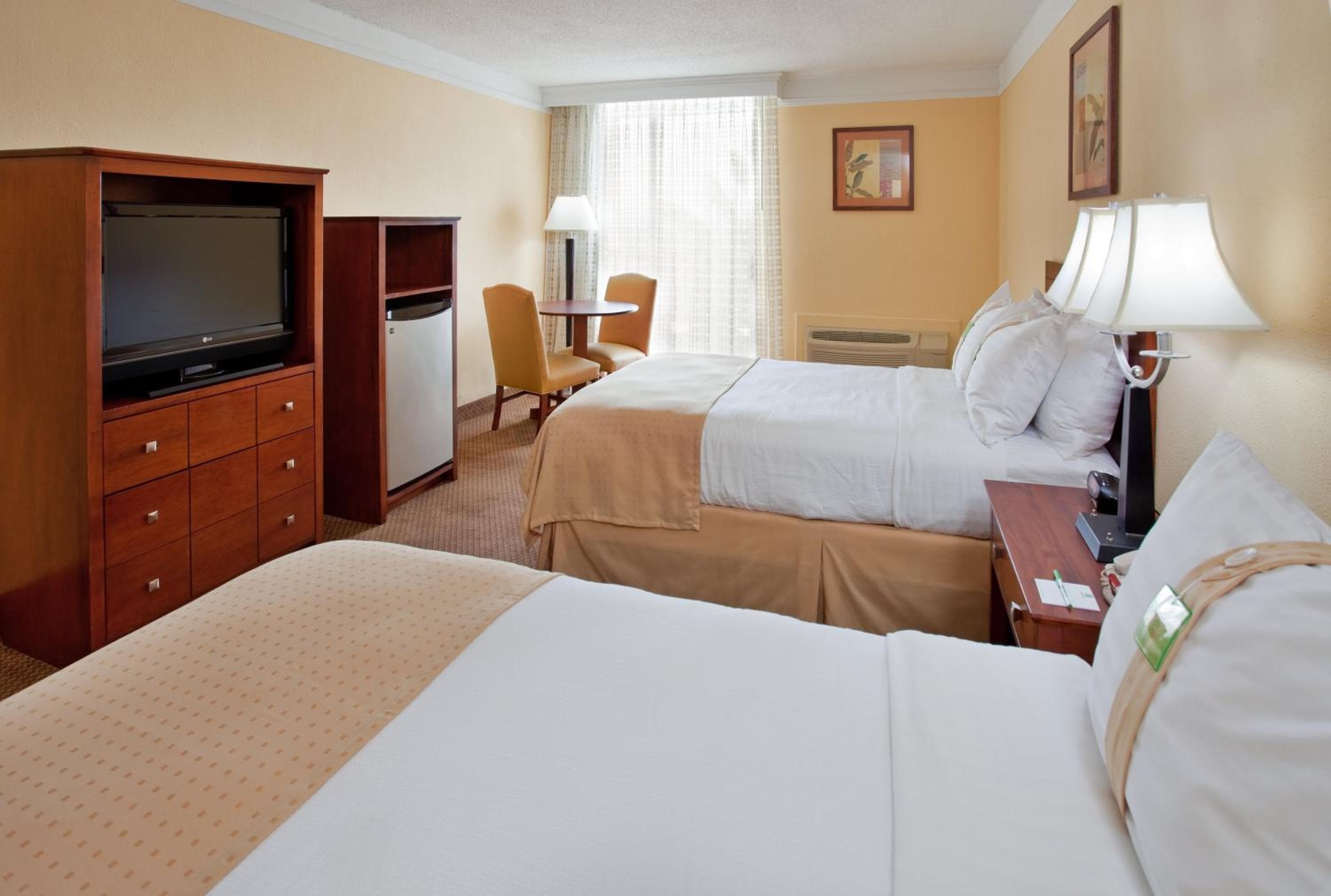 Holiday Inn Ponce & El Tropical Casino by IHG