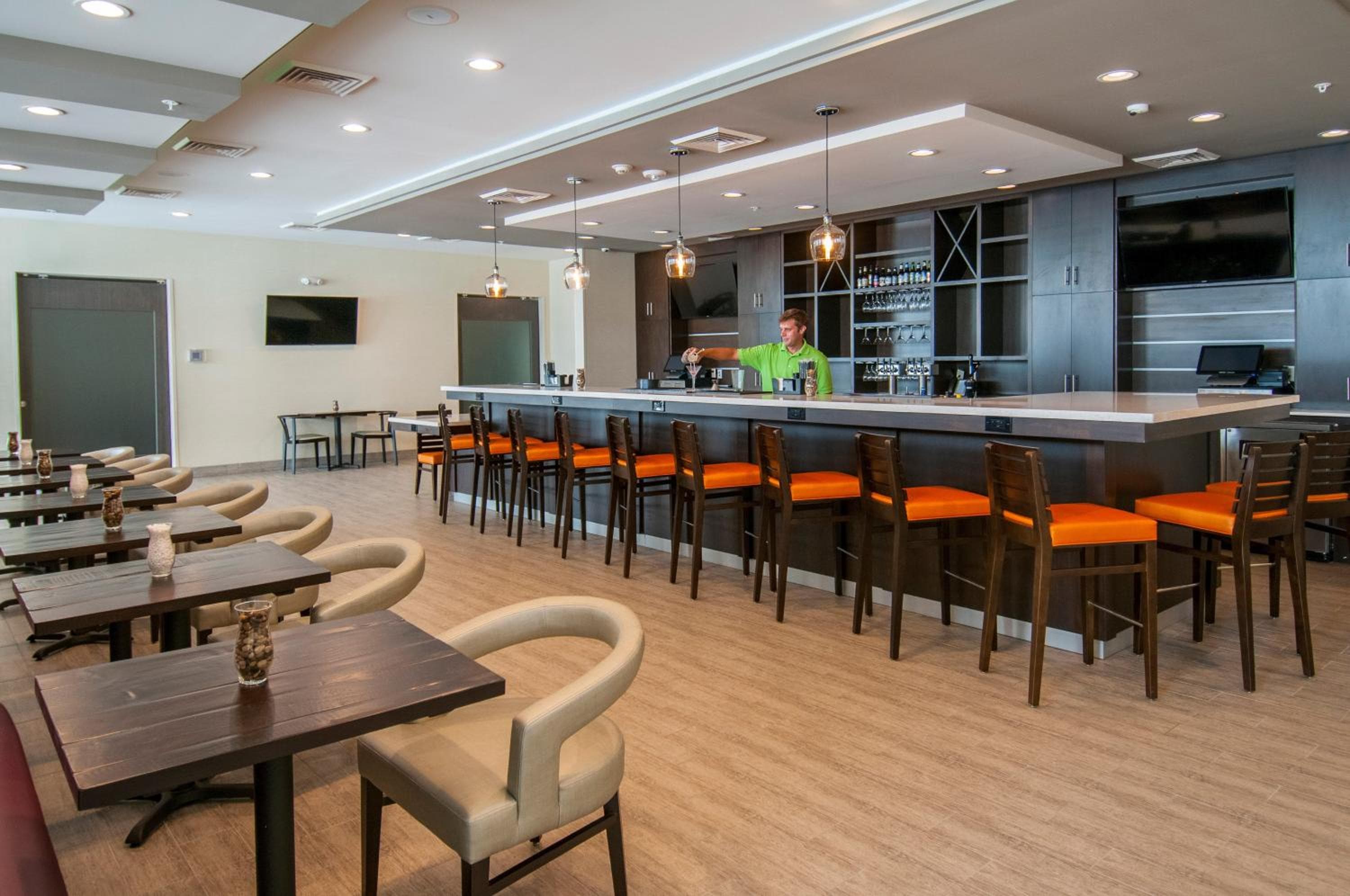 Holiday Inn - New Orleans Airport North by IHG