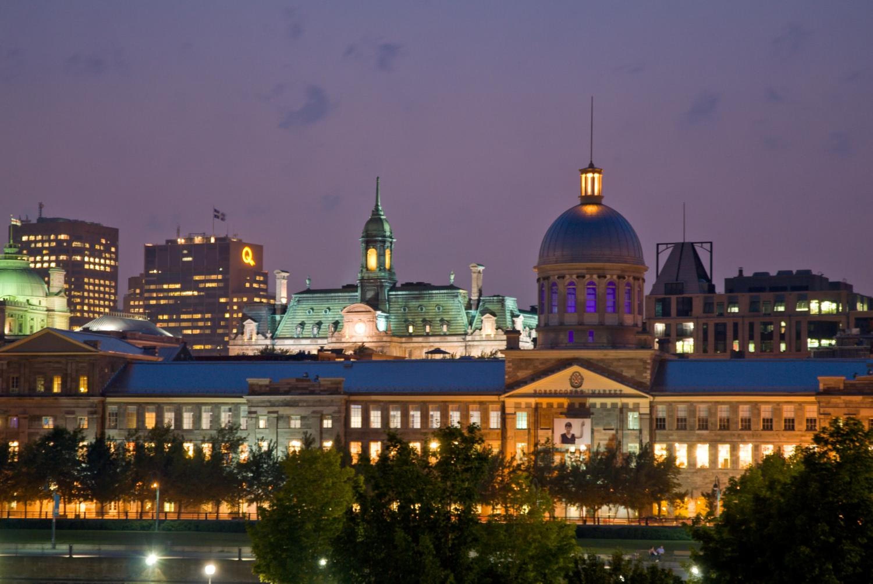 Holiday Inn Montreal Centre Ville Downtown by IHG
