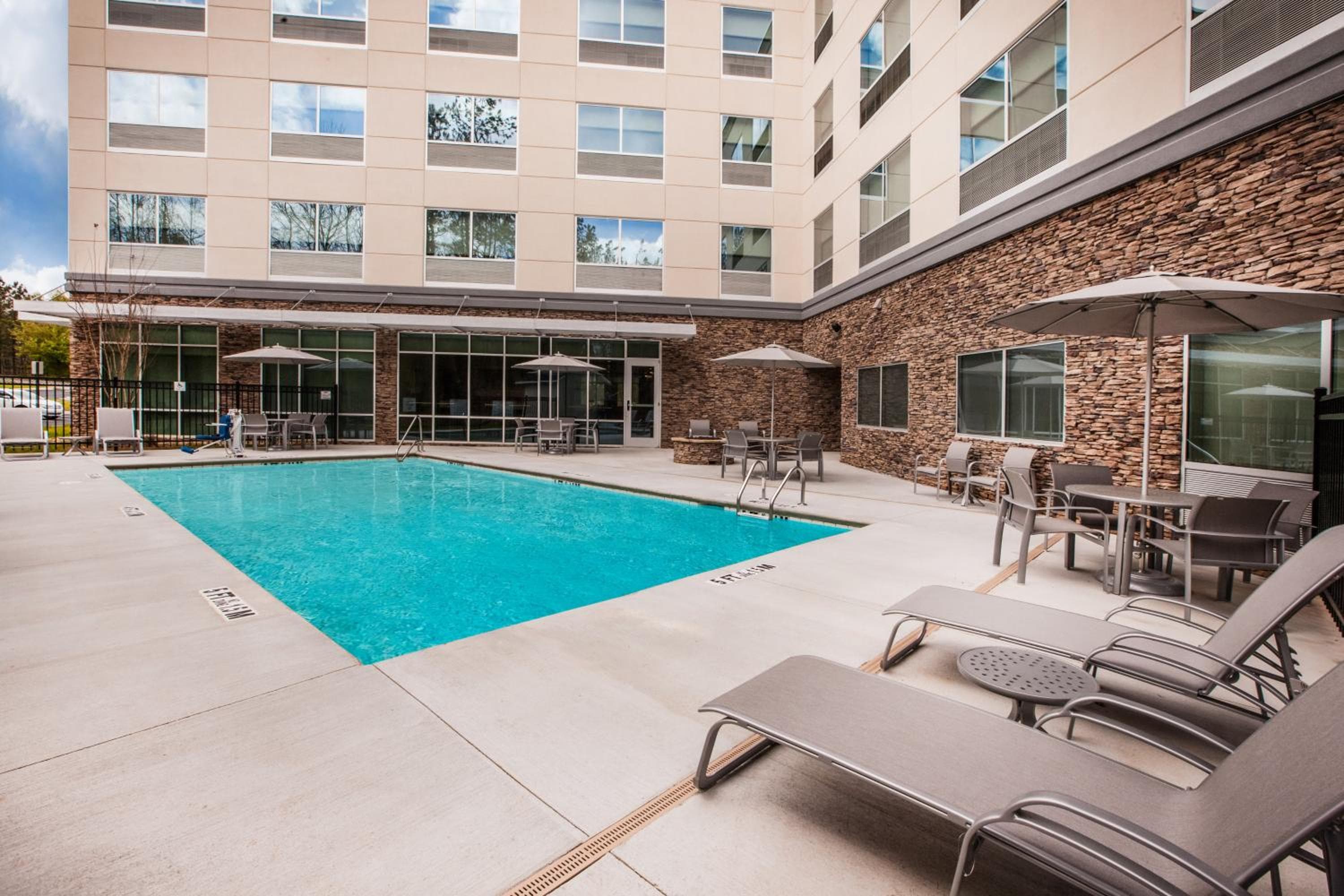 Holiday Inn Express & Suites Atlanta N - Woodstock by IHG