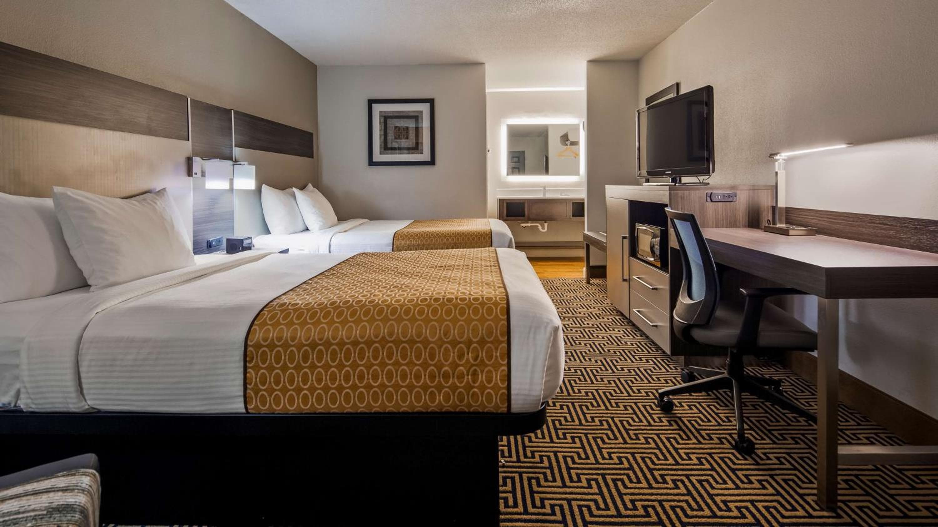Best Western Central Inn