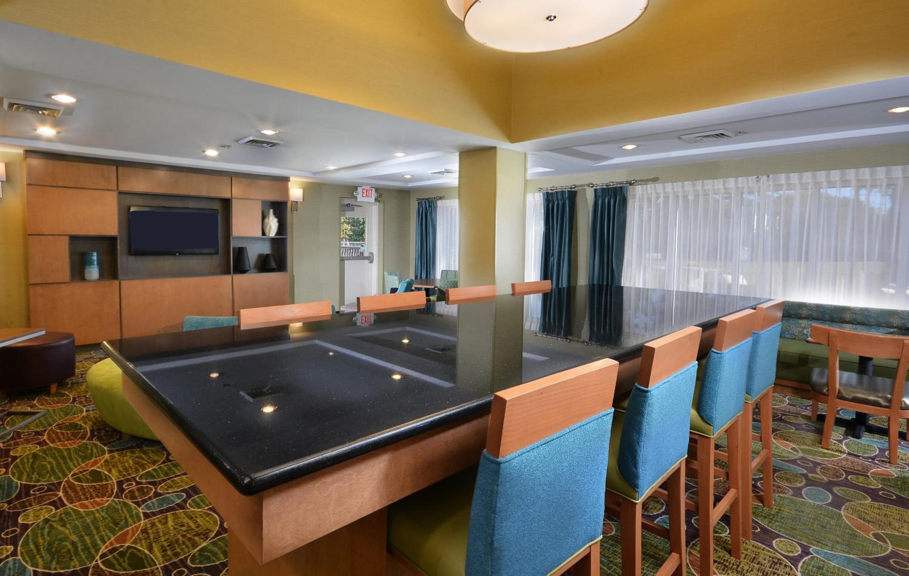 Holiday Inn Express & Suites High Point South by IHG