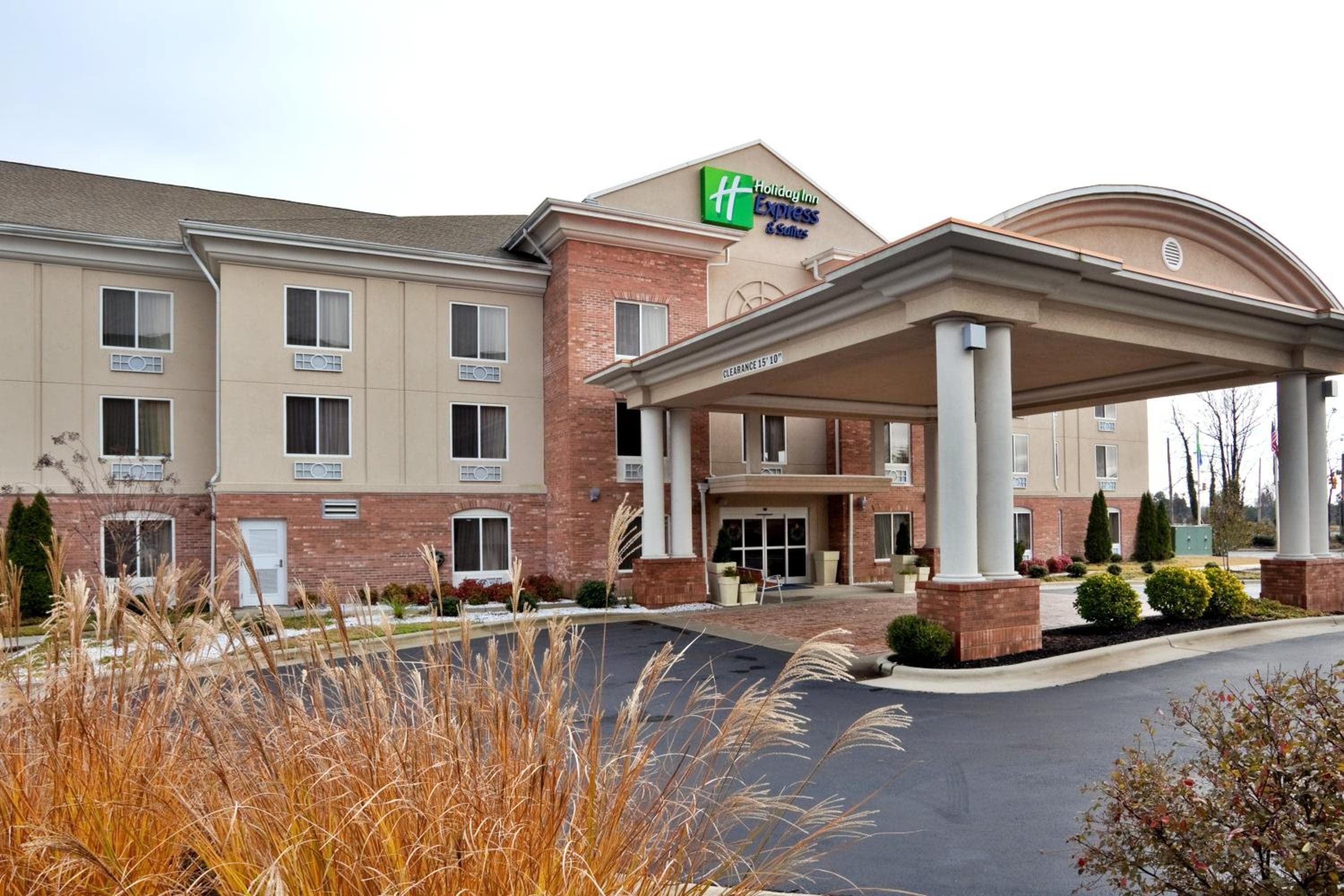 Holiday Inn Express & Suites High Point South by IHG