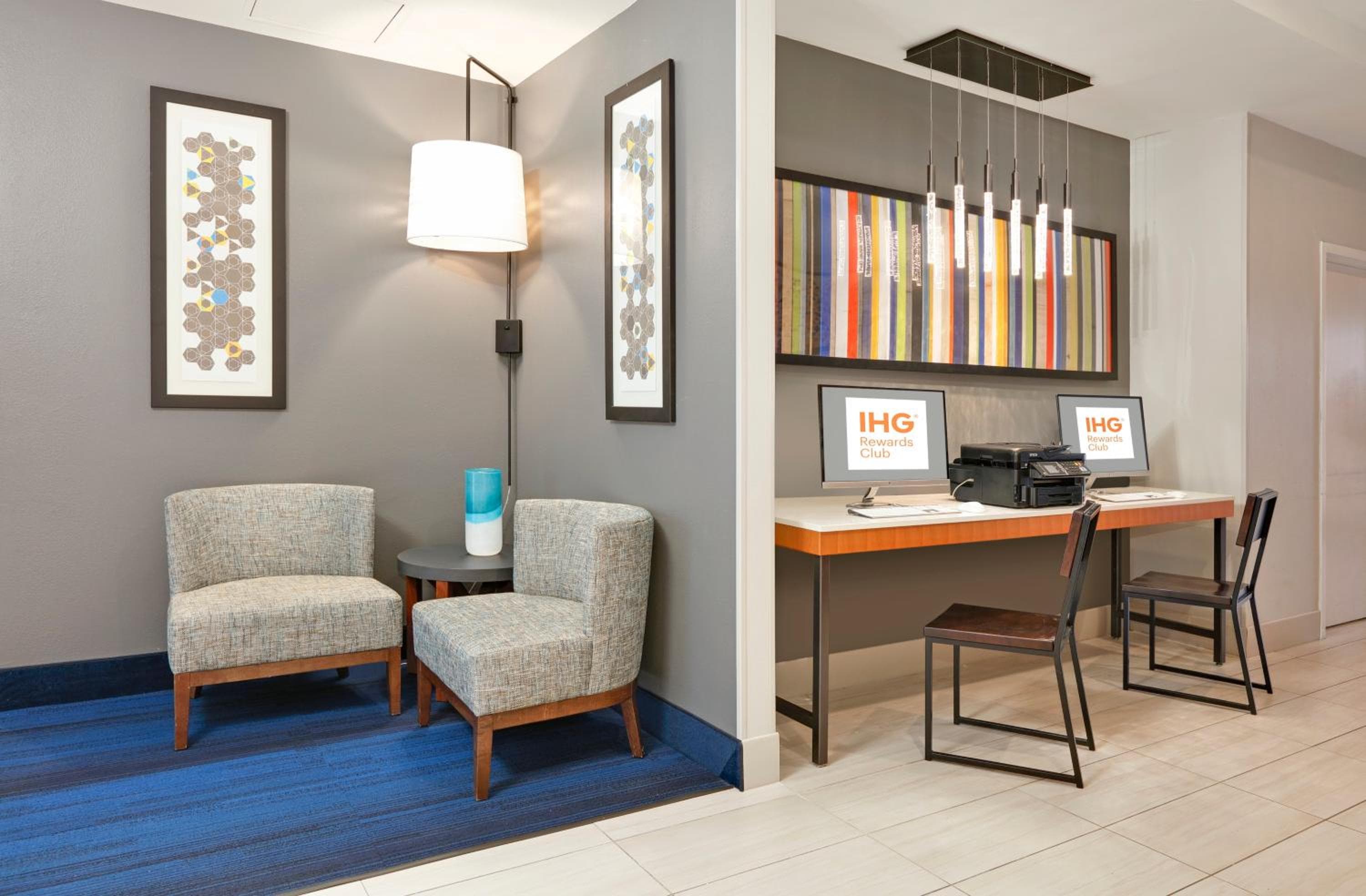 Holiday Inn Express & Suites Irving Conv Ctr - Las Colinas by IHG