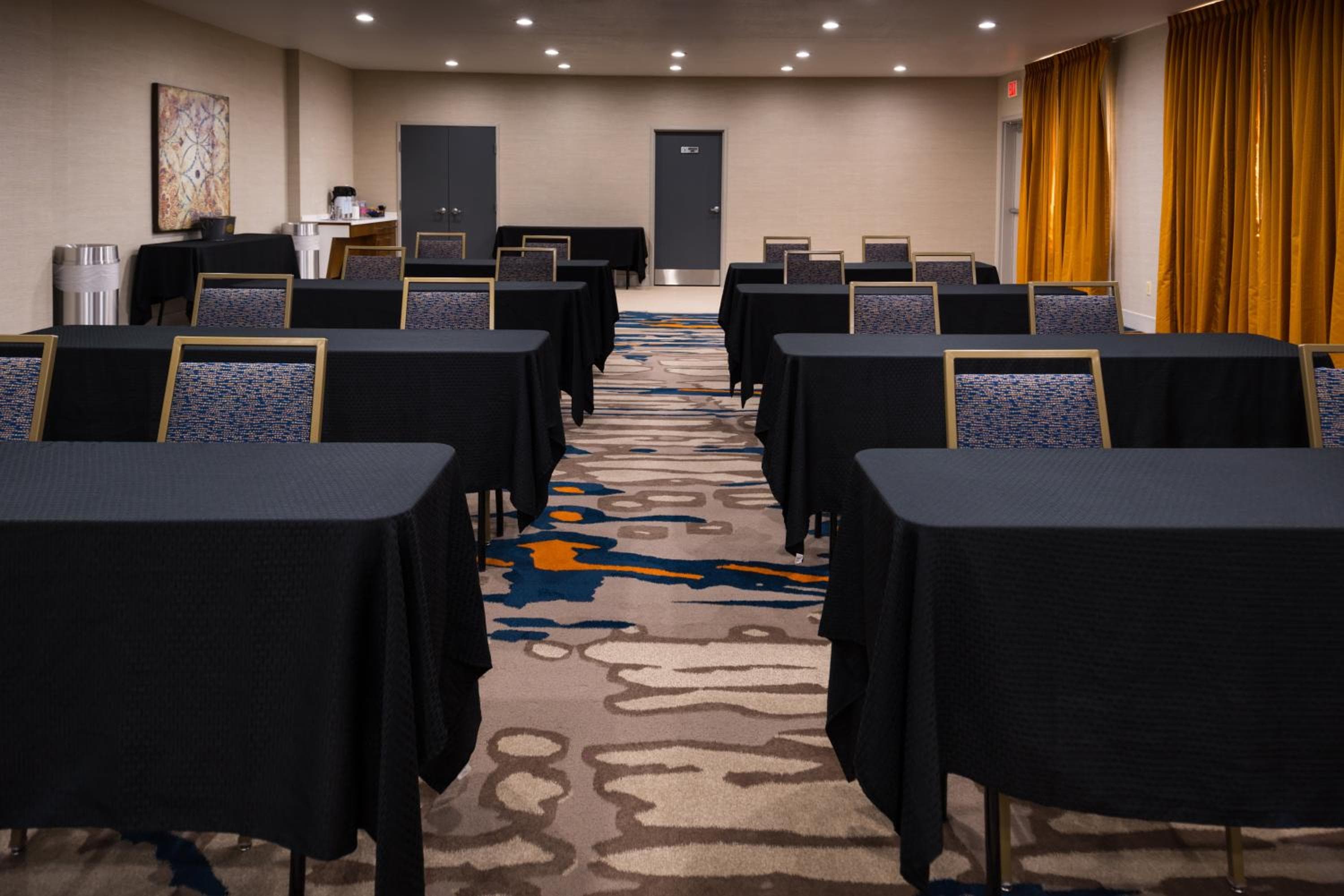 Holiday Inn Express & Suites Alamogordo Highway 54/70 by IHG