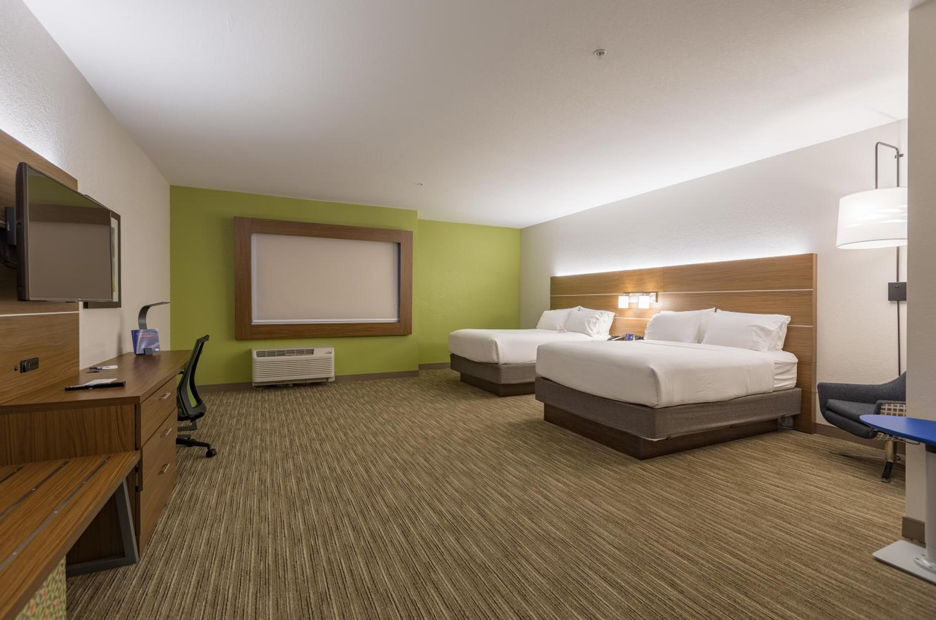 Holiday Inn Express & Suites - San Marcos South by IHG