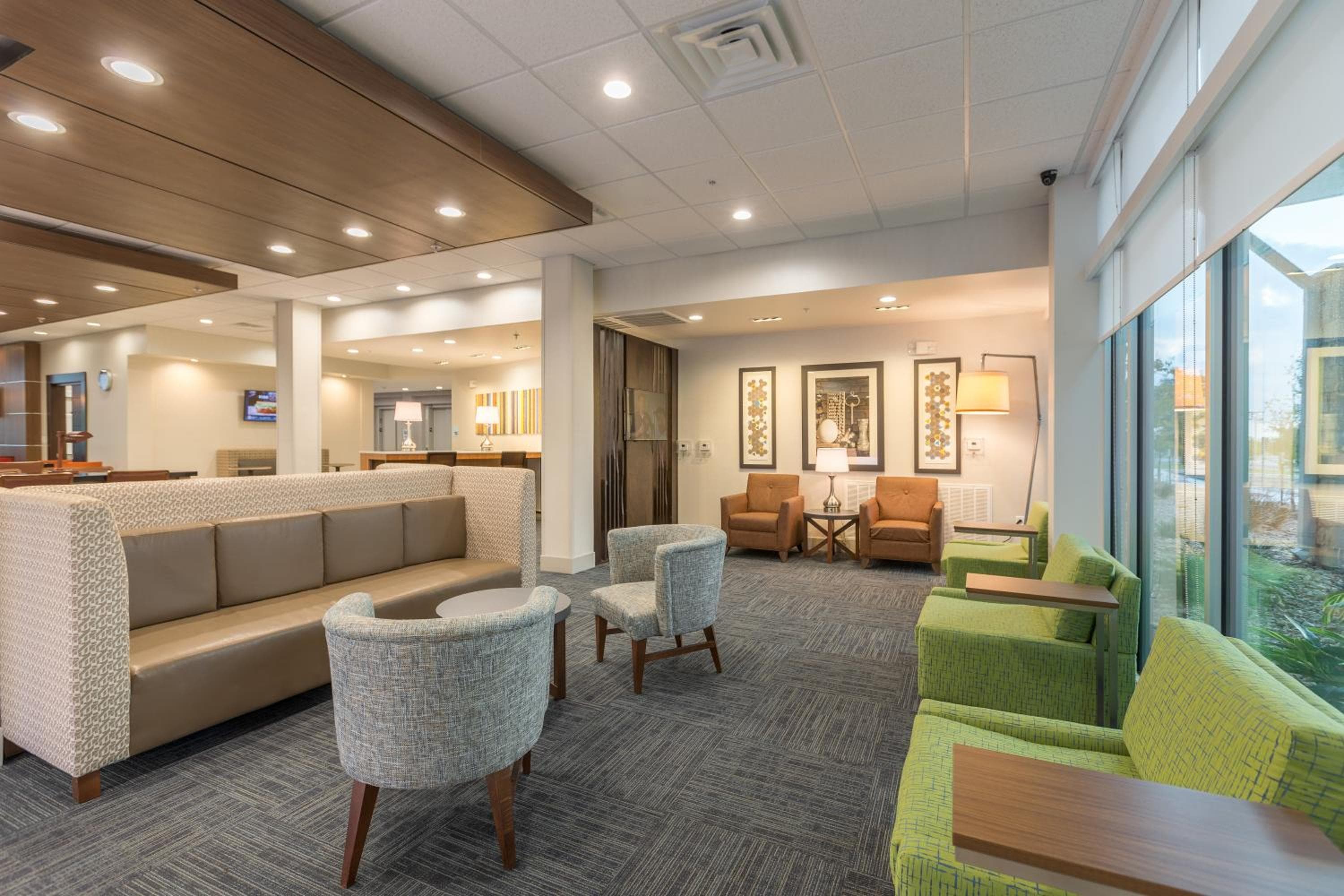 Holiday Inn Express & Suites - San Marcos South by IHG