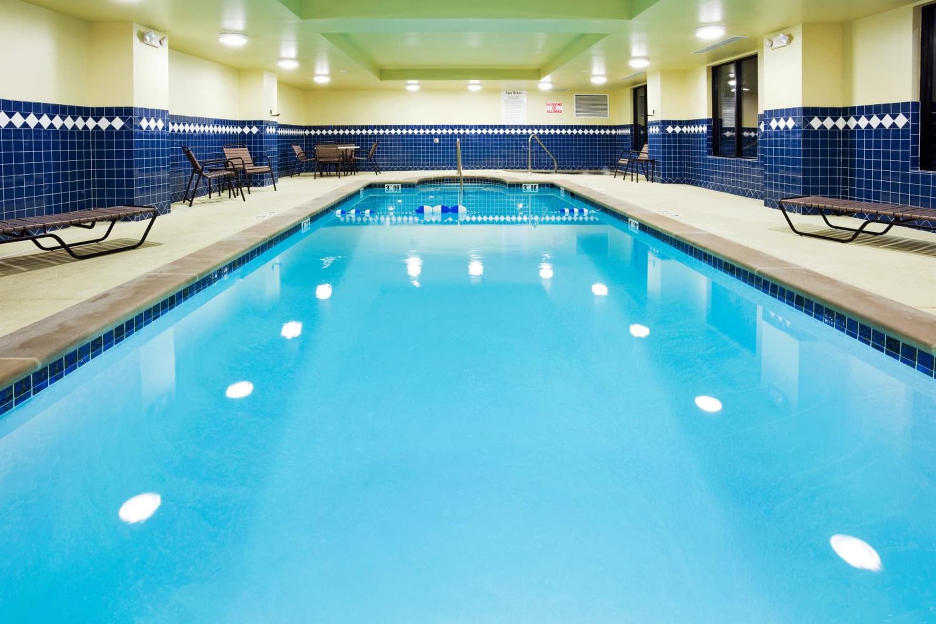 Holiday Inn Express Hotel & Suites Smyrna-Nashville Area by IHG