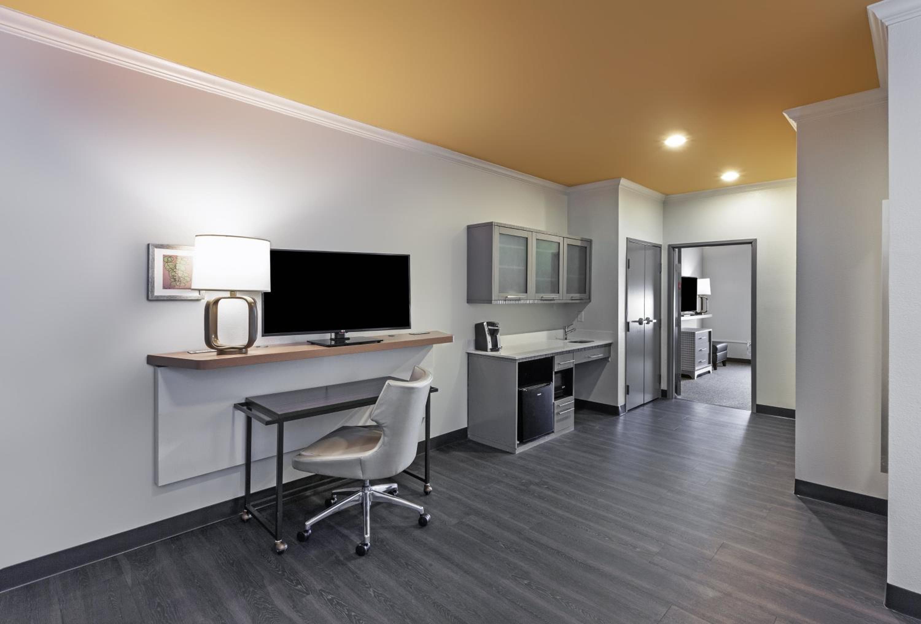 Holiday Inn & Suites McKinney - N Allen by IHG