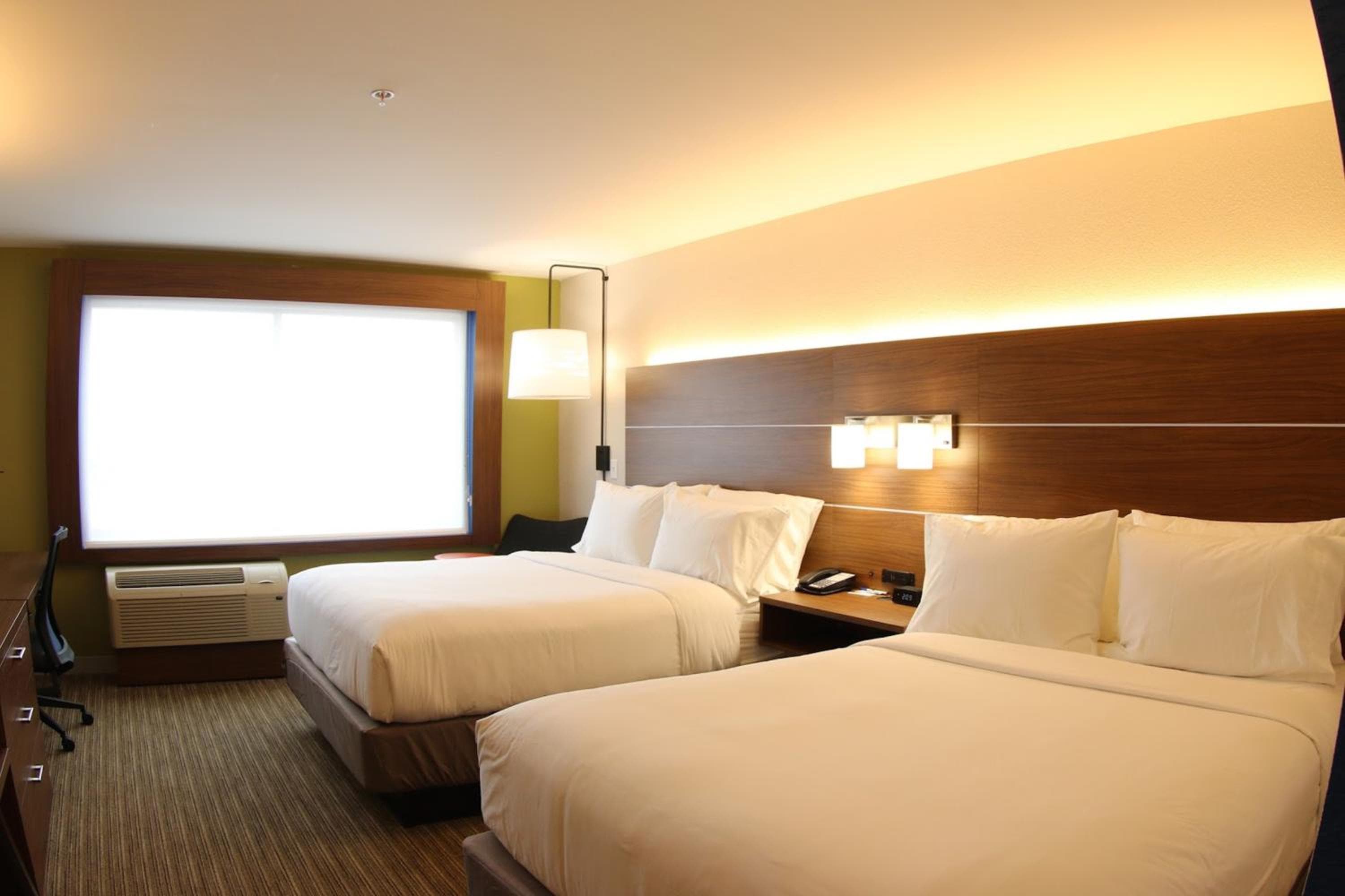 Holiday Inn Express & Suites - Detroit Northwest - Livonia by IHG