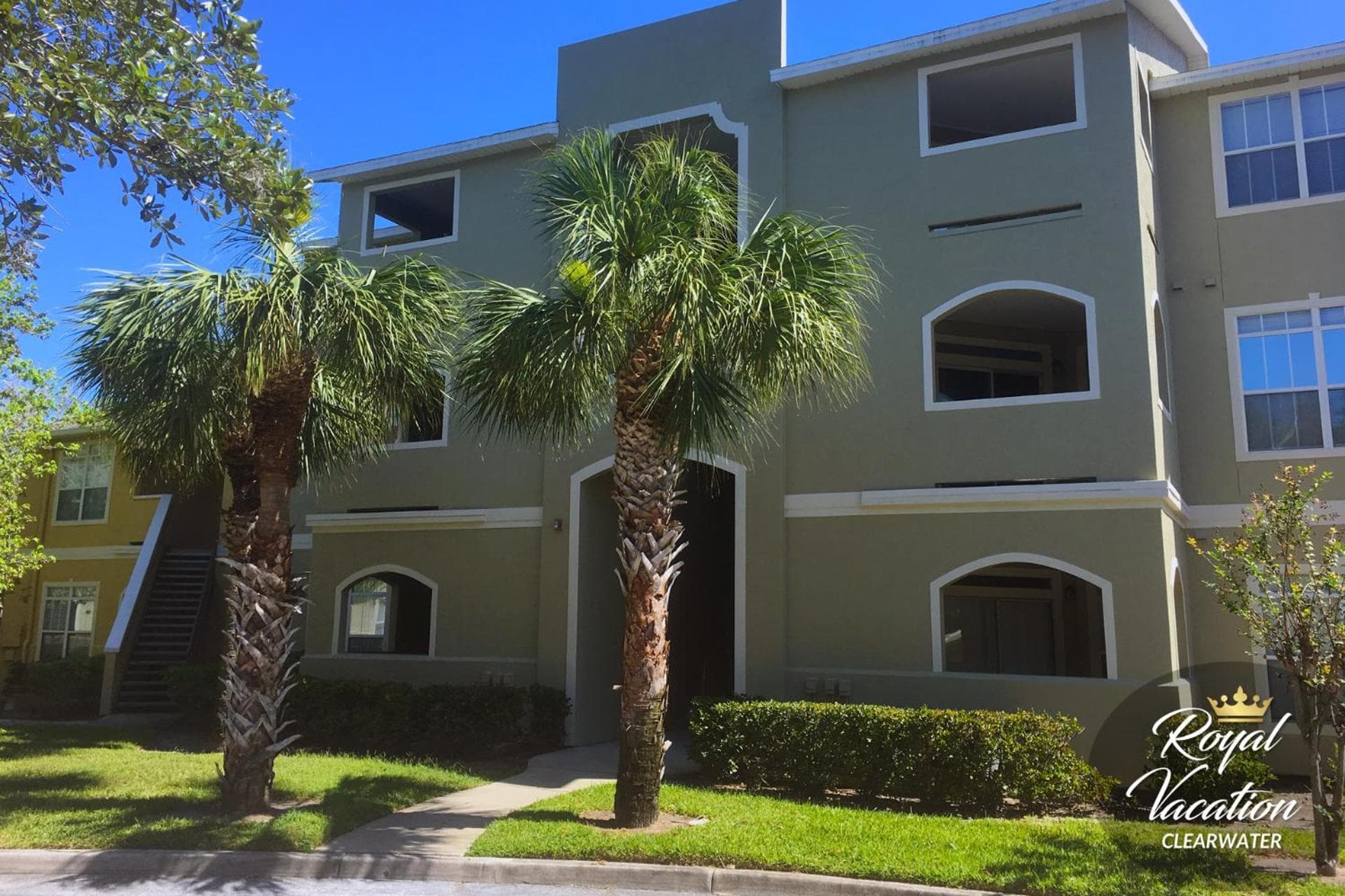 Royal Marina at Avalon Clearwater - Pool & Free Parking - 10 Min Drive to Clearwater Beach