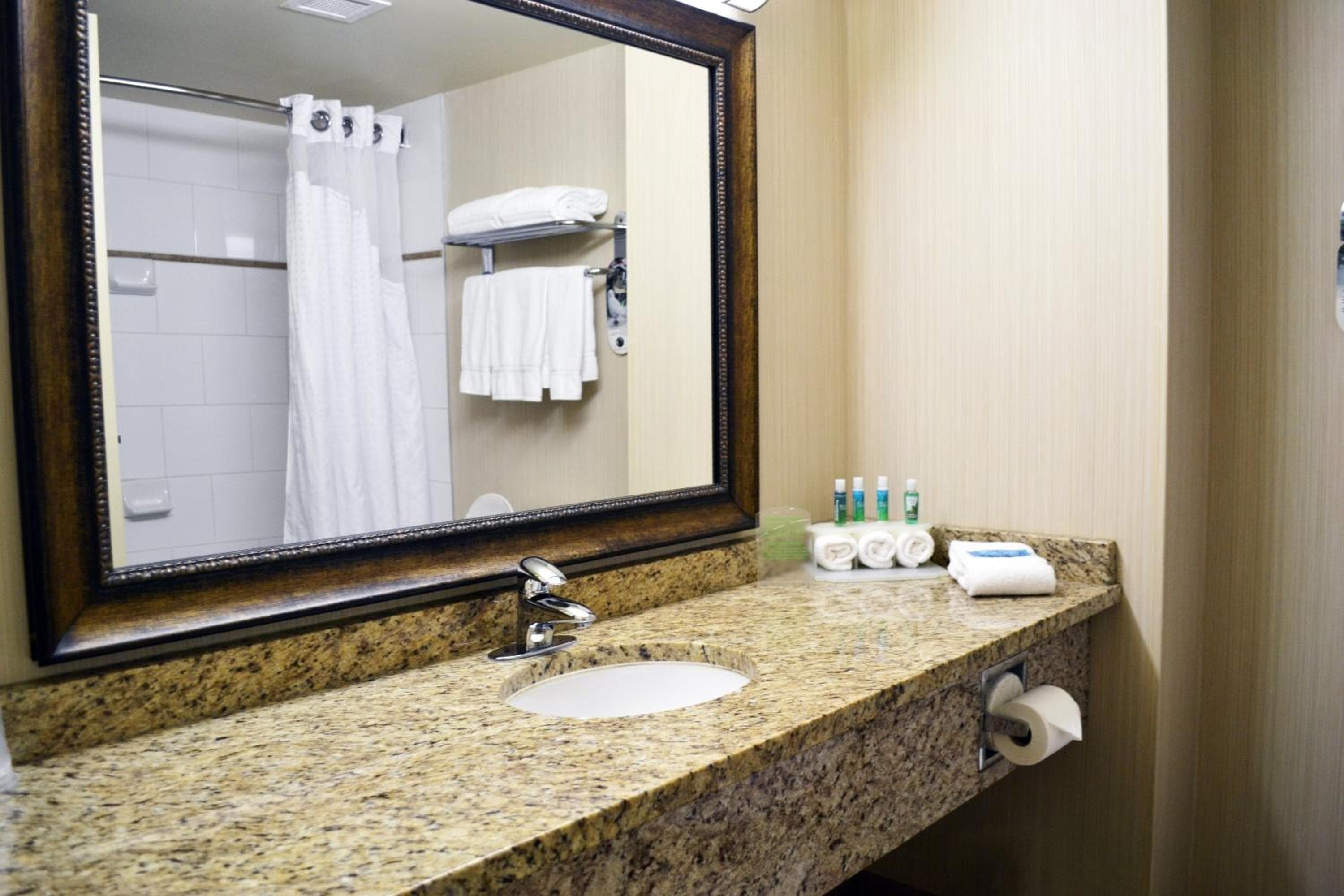 Holiday Inn Express Hotel & Suites Edson by IHG
