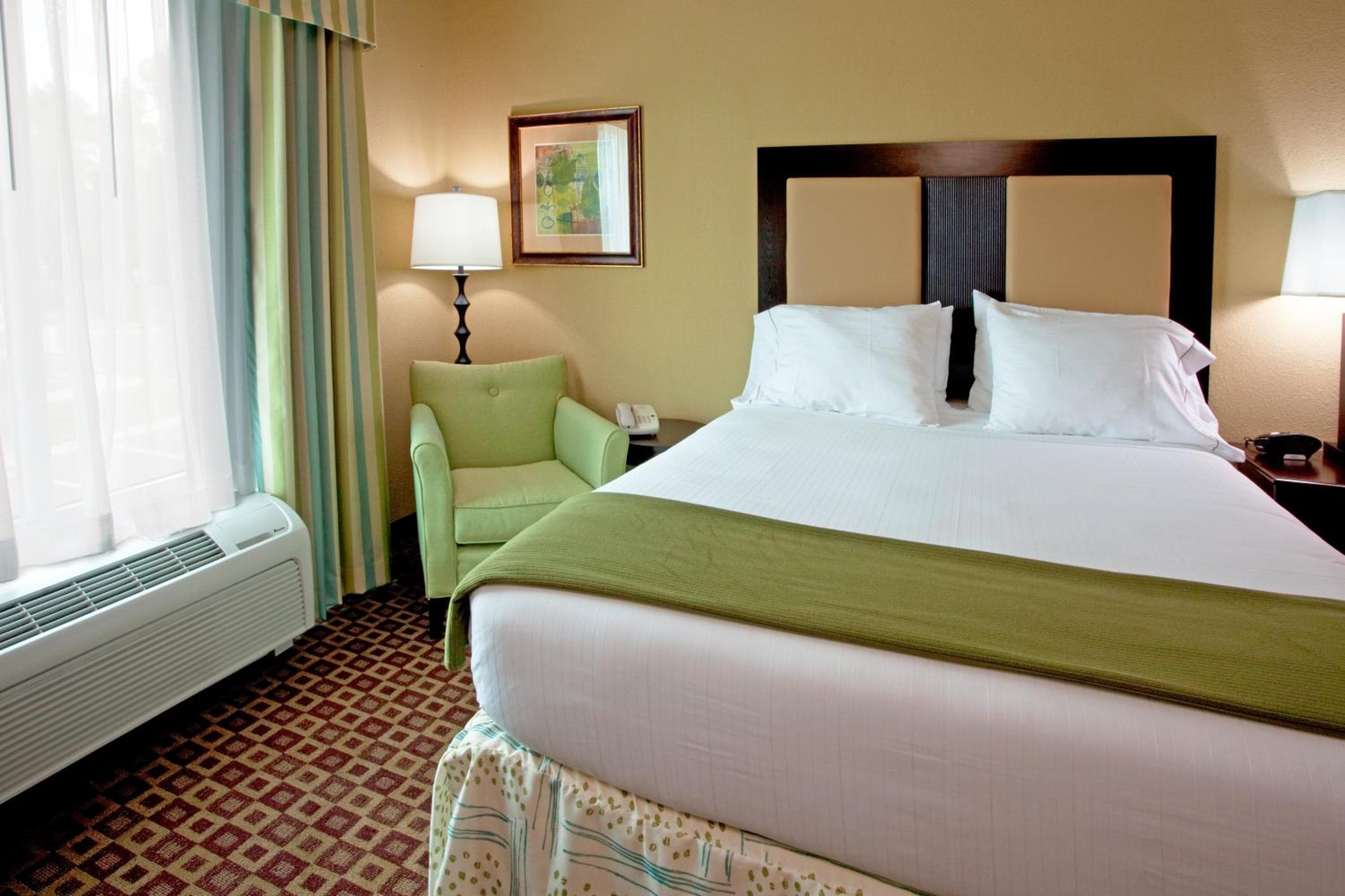 Holiday Inn Express Hotel & Suites Chaffee - Jacksonville West by IHG